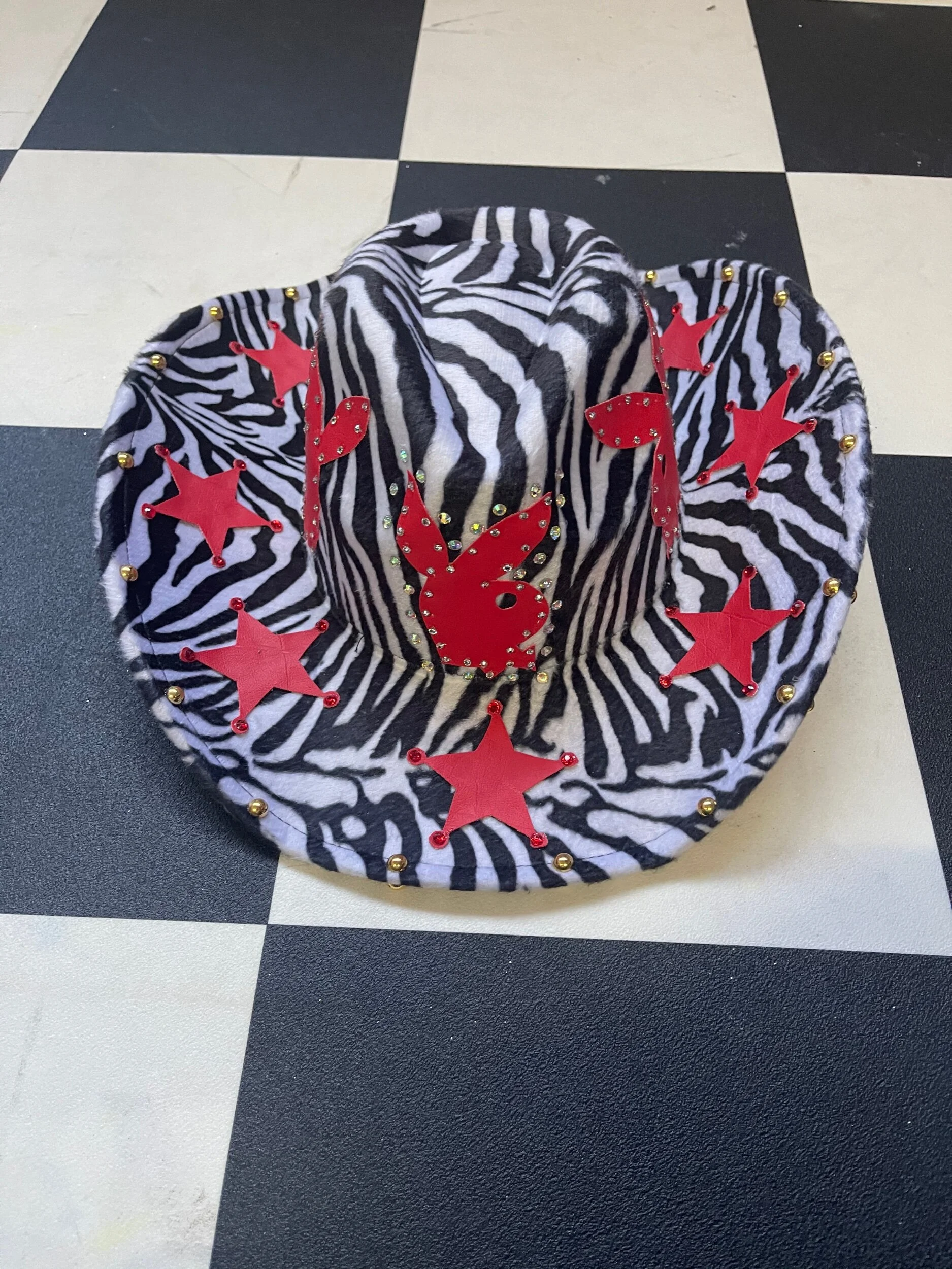 ED940D82-000C-4FB6-A5D9-64AB5DAF5213