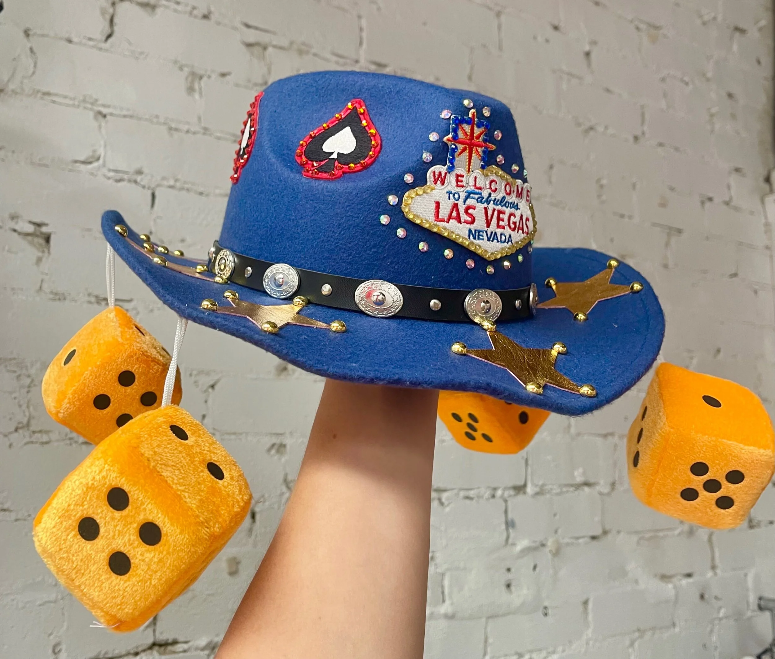 EE1B5B60-51FA-4B02-9BEC-C854E2606E9B