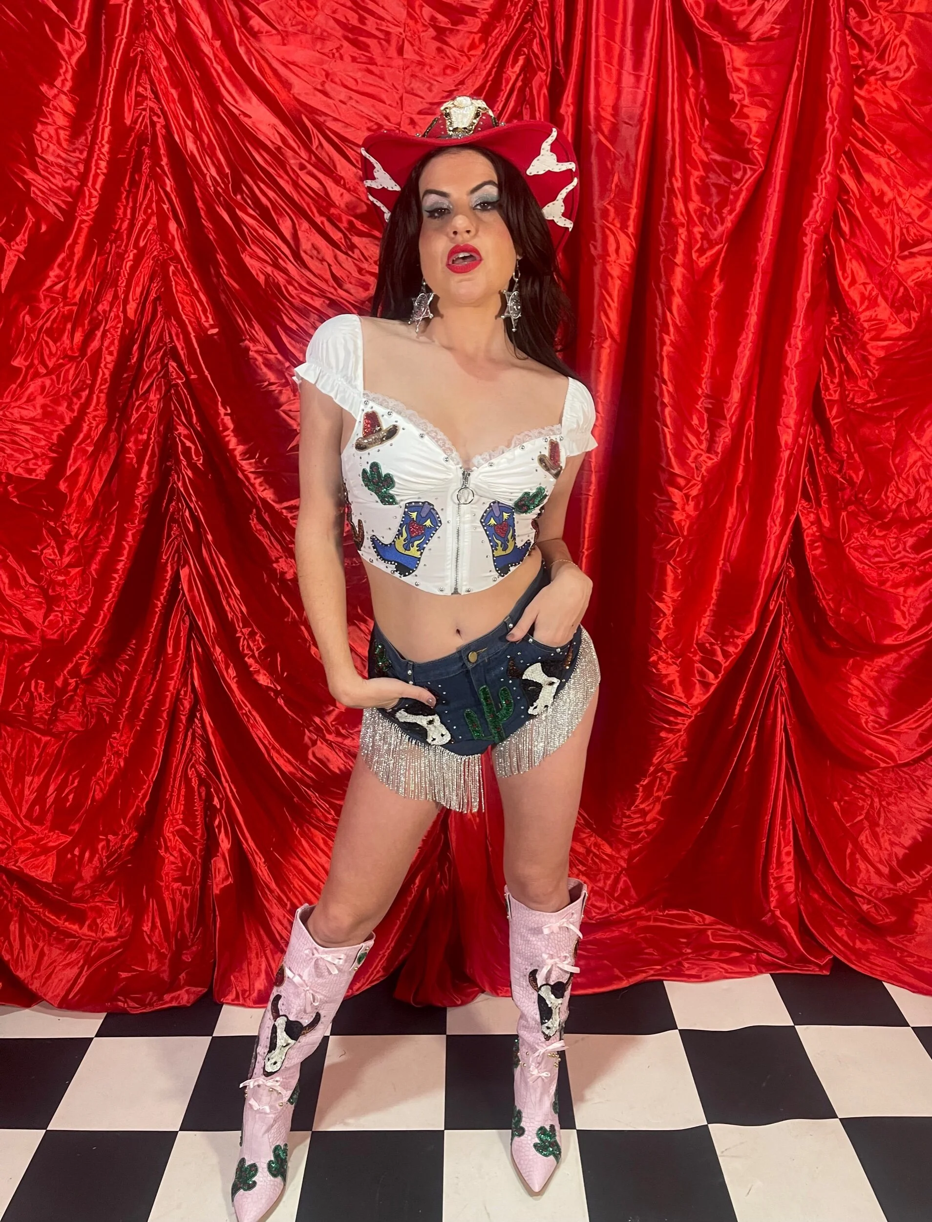 7C835306-FB22-4D81-BFF7-A5EBECB840C6