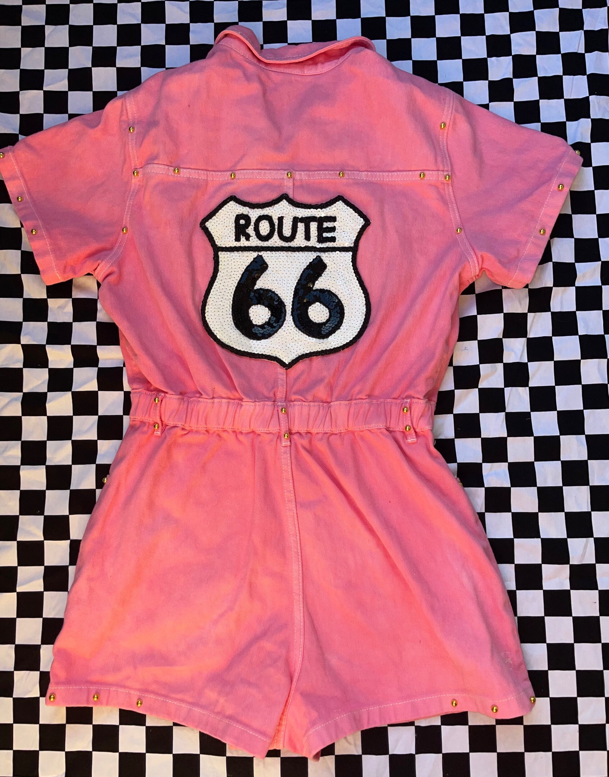 1B24AAFC-9626-4EB2-8723-91ACB82FF1BA