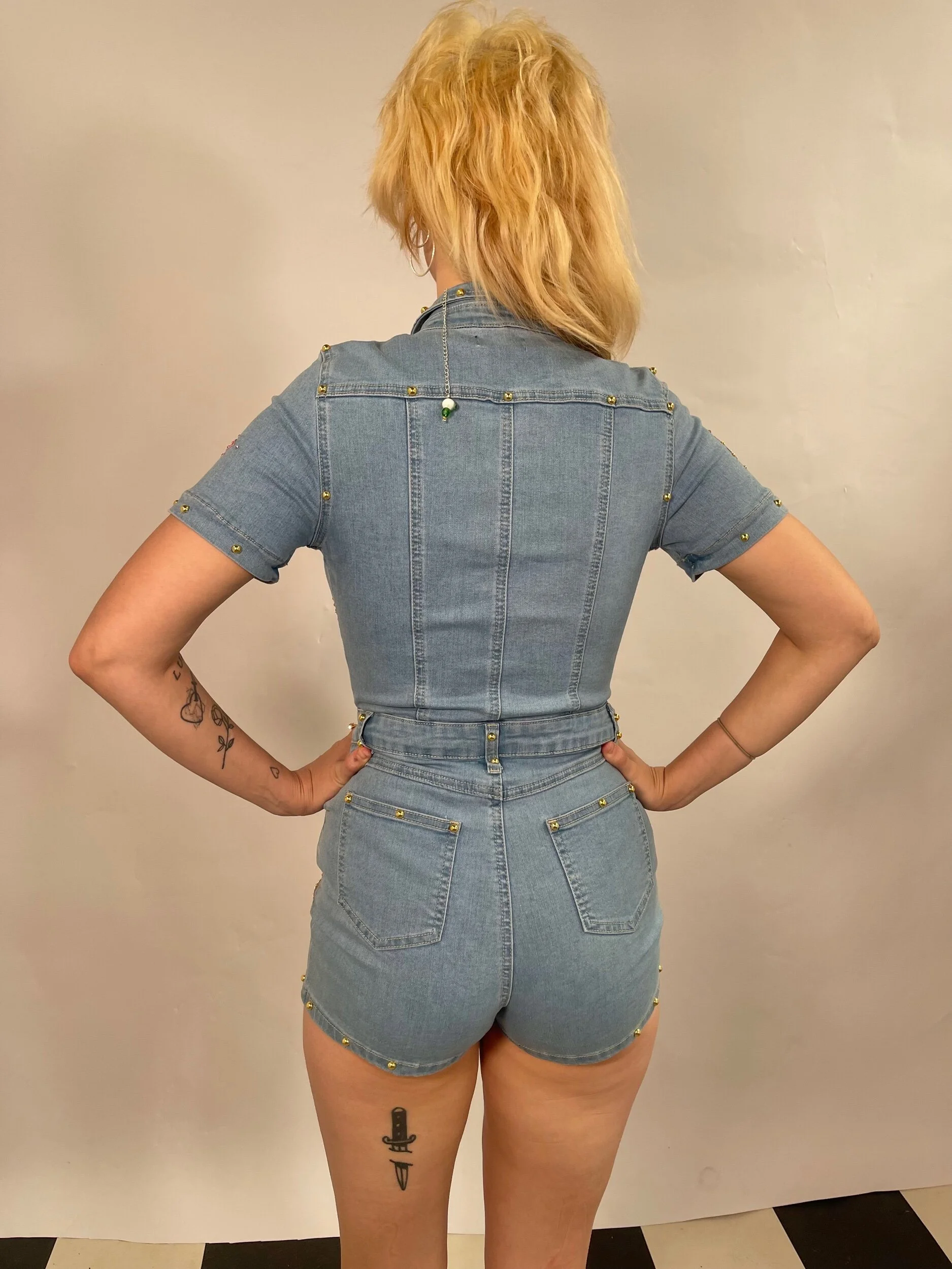 B54BFE7F-FEFF-4AFD-83C8-CC78FB06BFF5