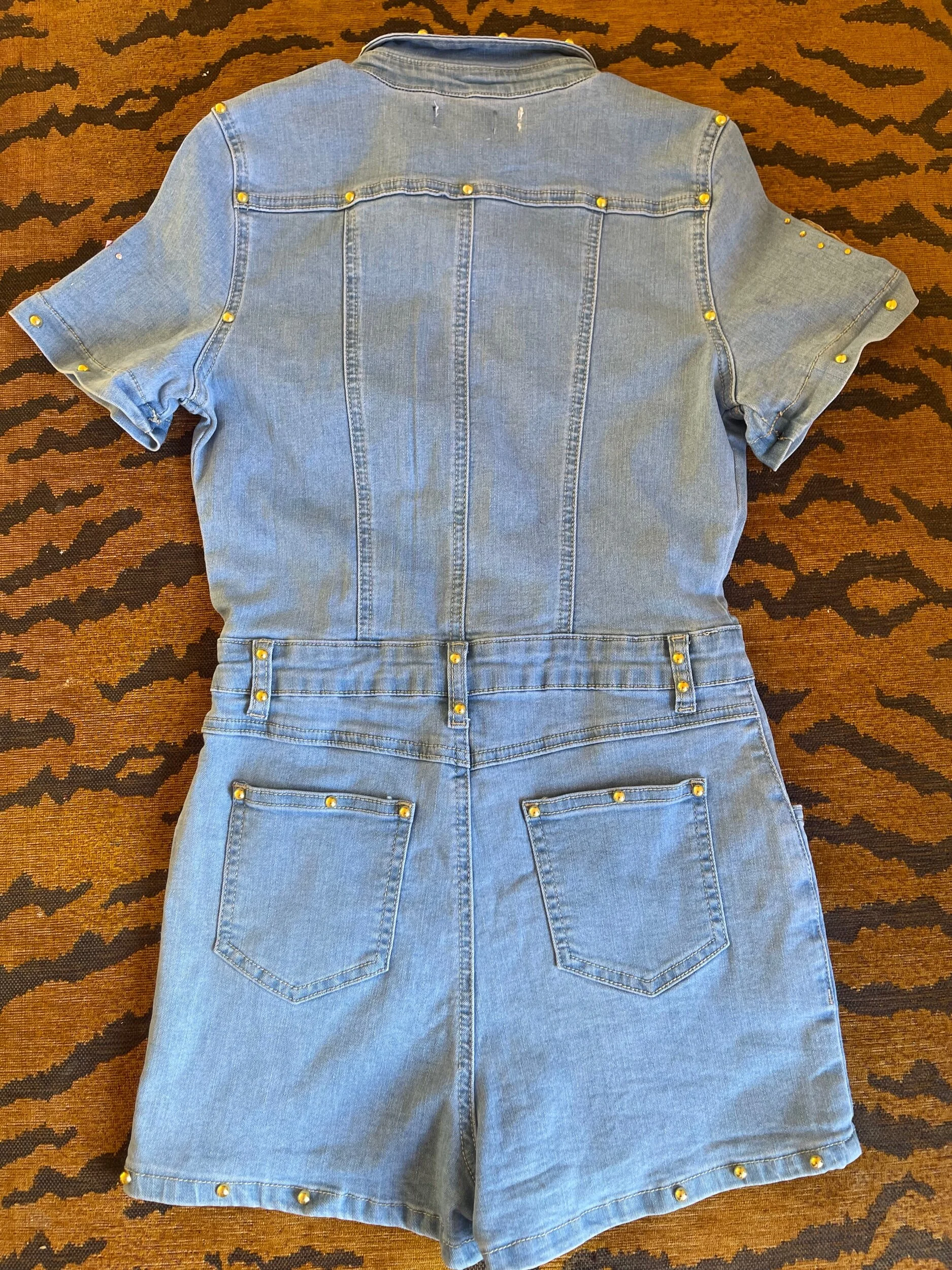 85F2A5CE-FE13-4F16-ADD2-37B7C2E3C66E