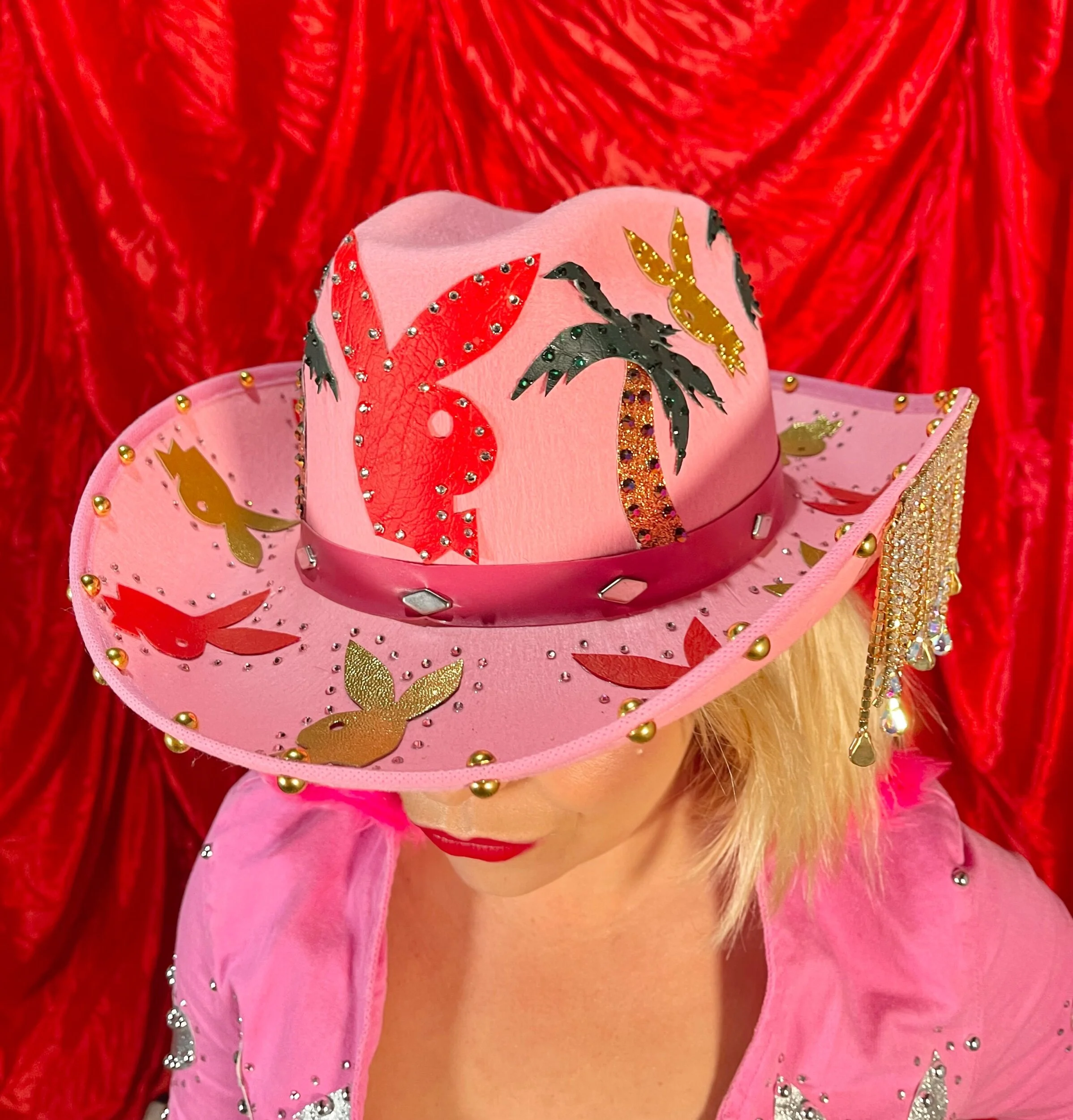 1F1DA73E-1B07-43A0-9C68-C6D5EDC56294