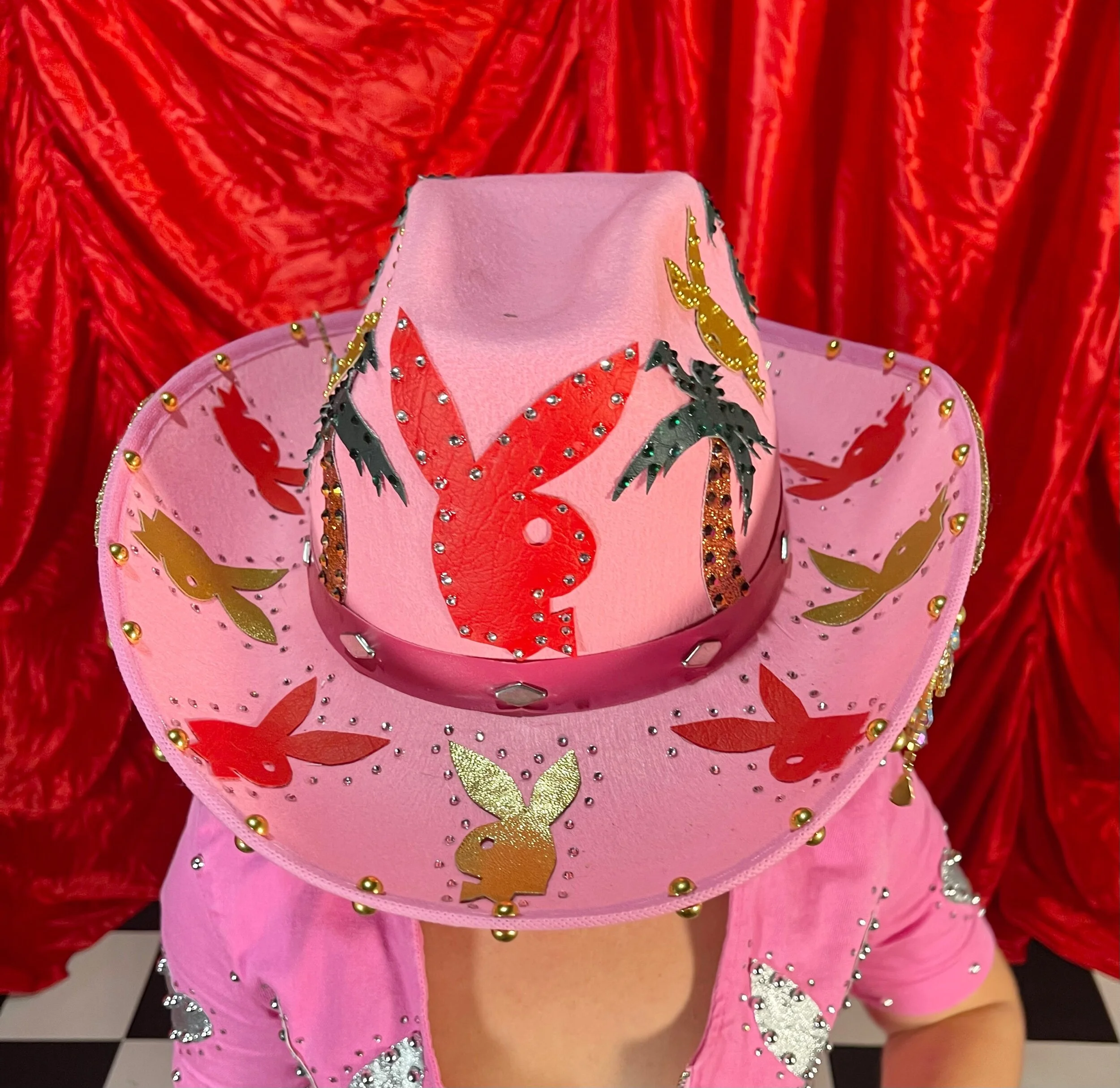 72AD5221-06BE-47C5-AAD8-04636956FAF1