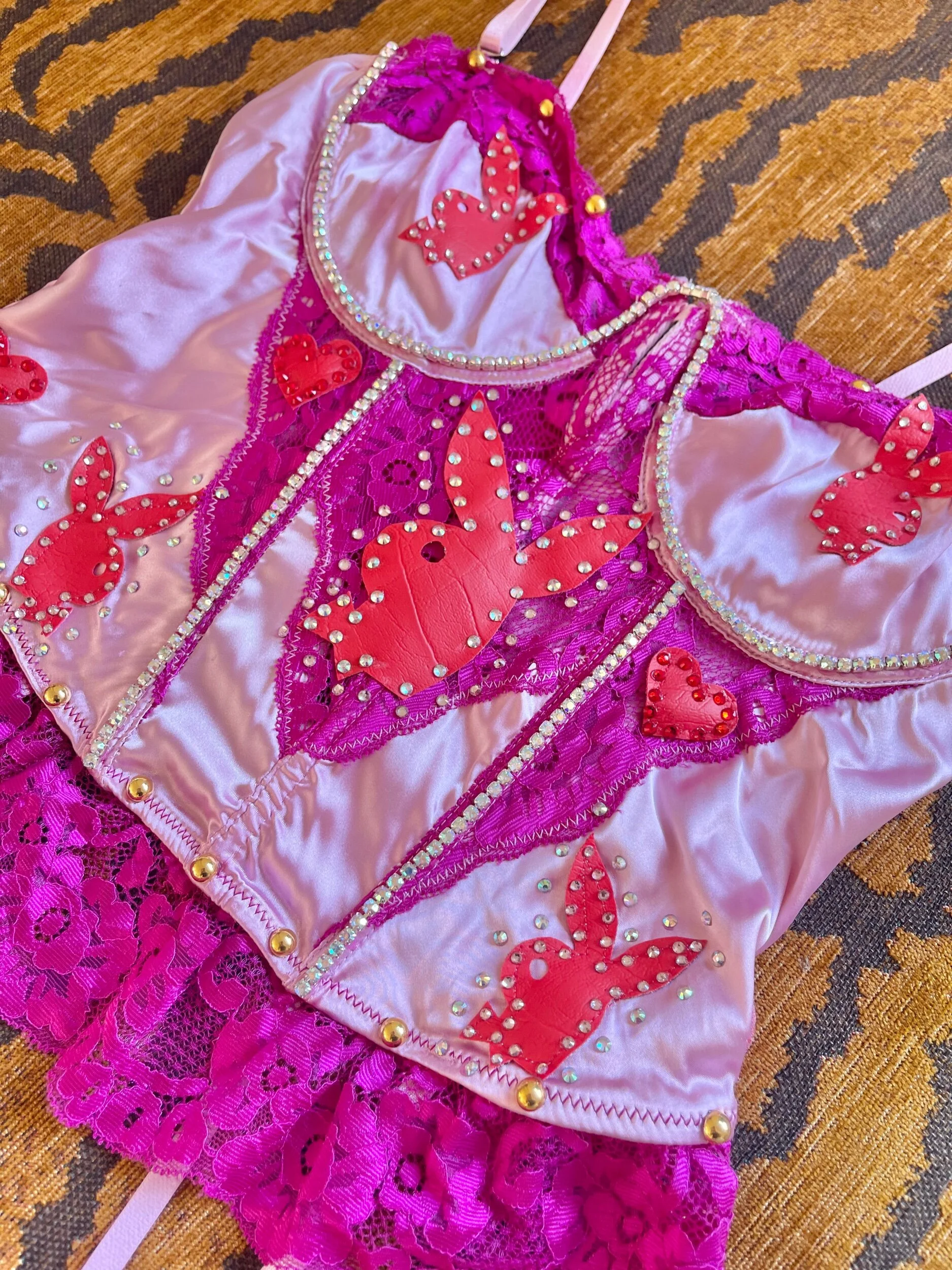 D95DBCEE-A1F5-4C3F-9FC3-6DA163383827