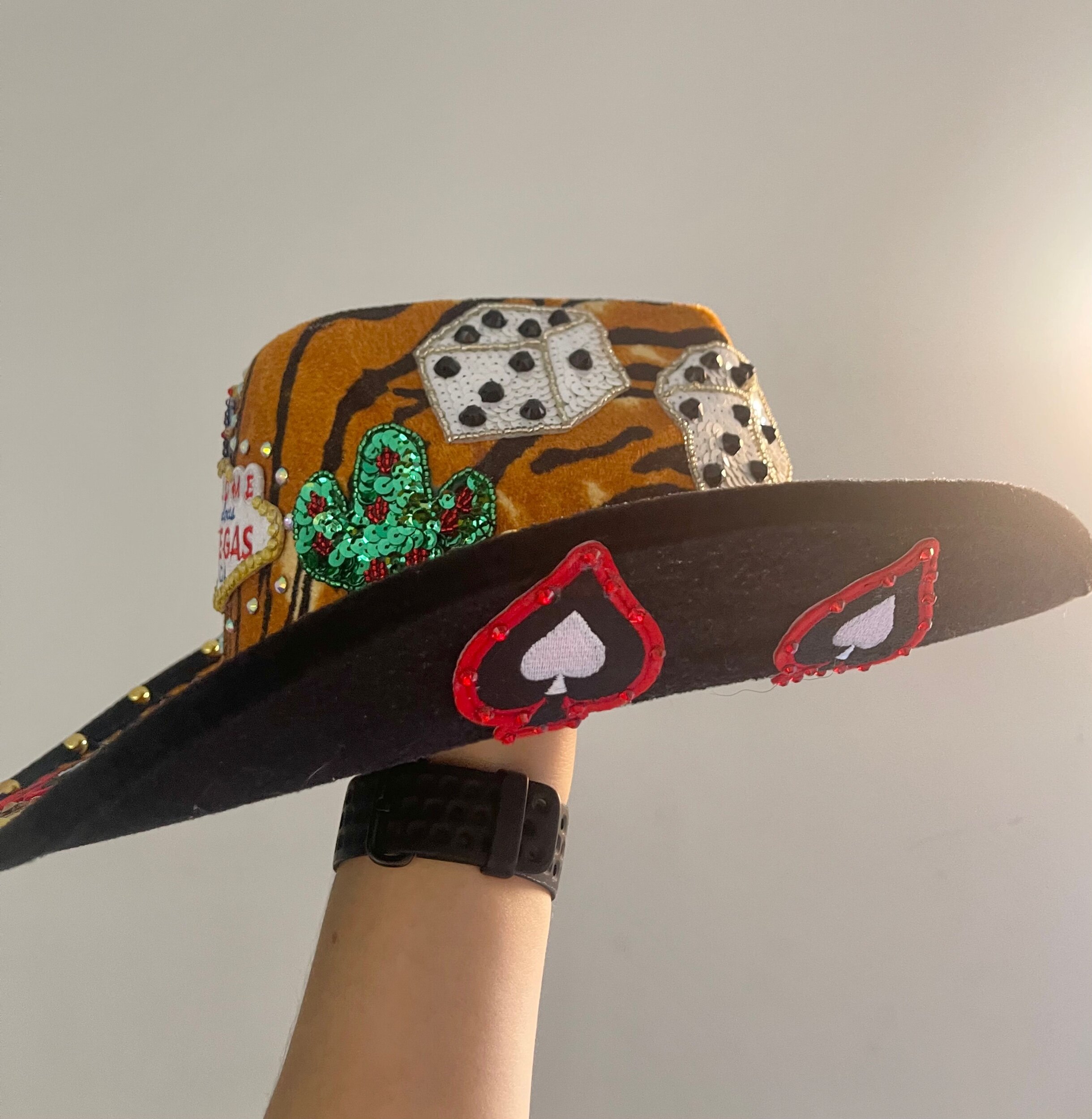 A75825A0-A74F-4DCC-8825-F4DED69EE158