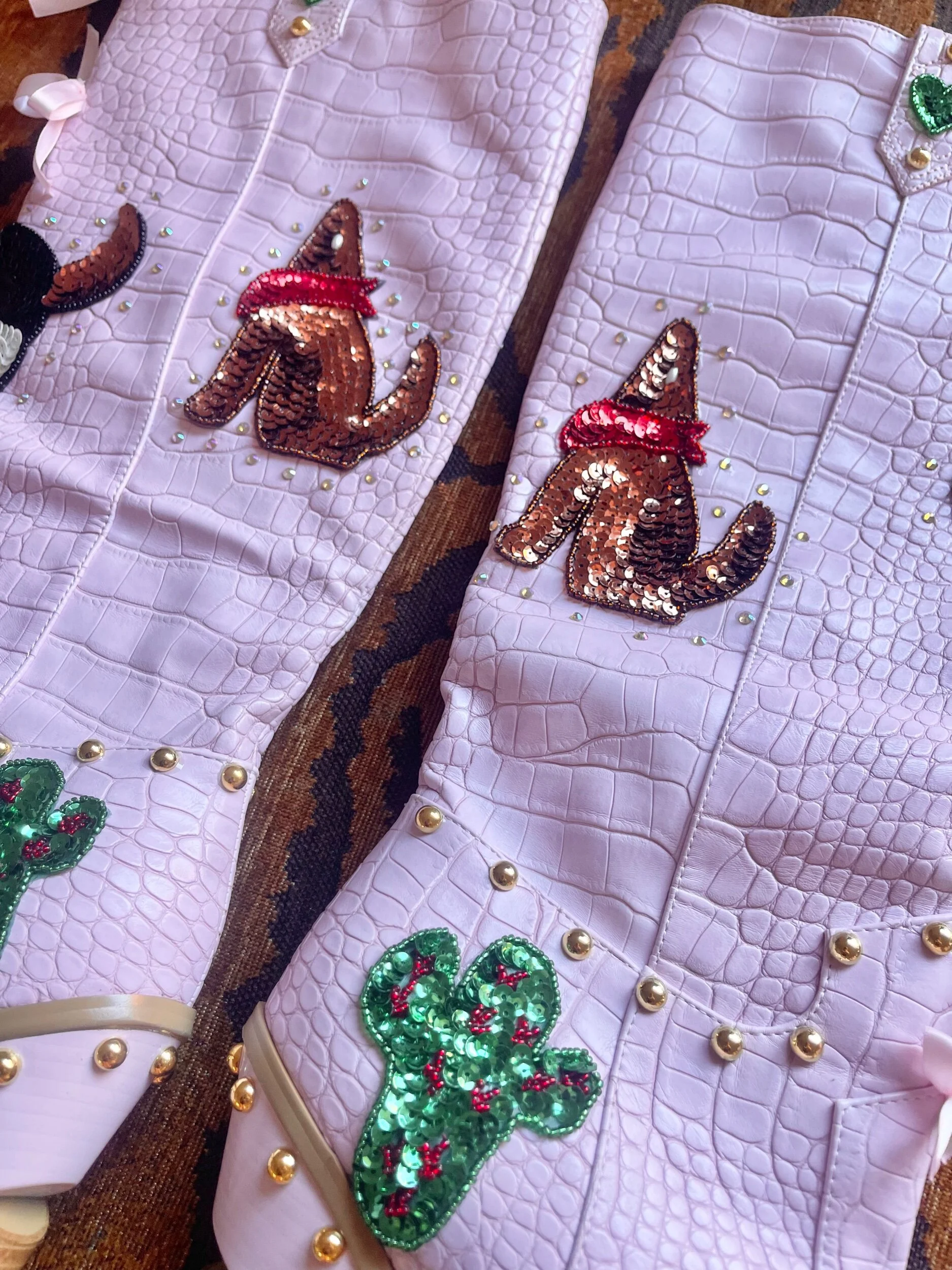 3CA98A98-3E59-46A2-88AE-5CAE24694E92