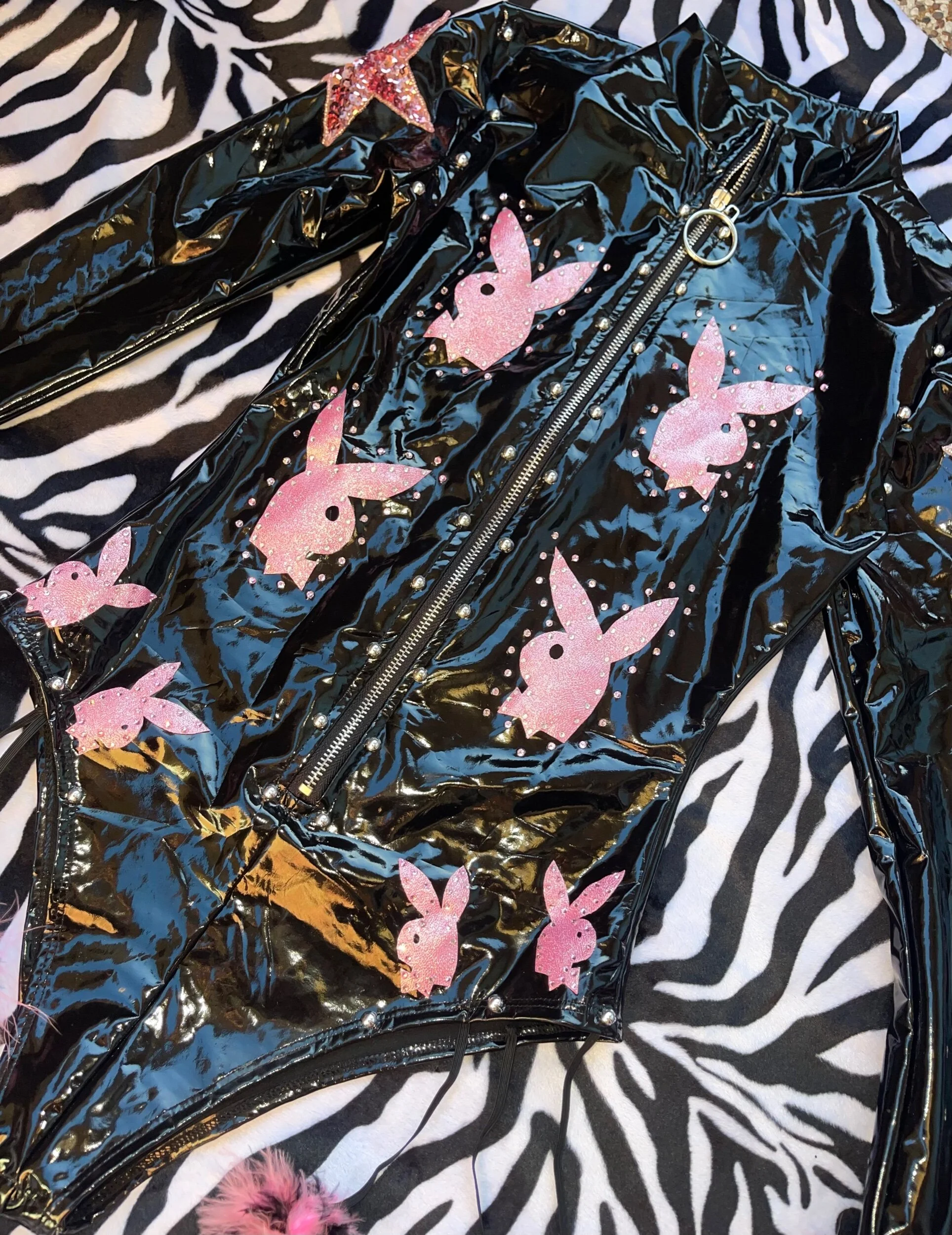 64FA772F-DDAC-445D-9085-5A065E7DE158