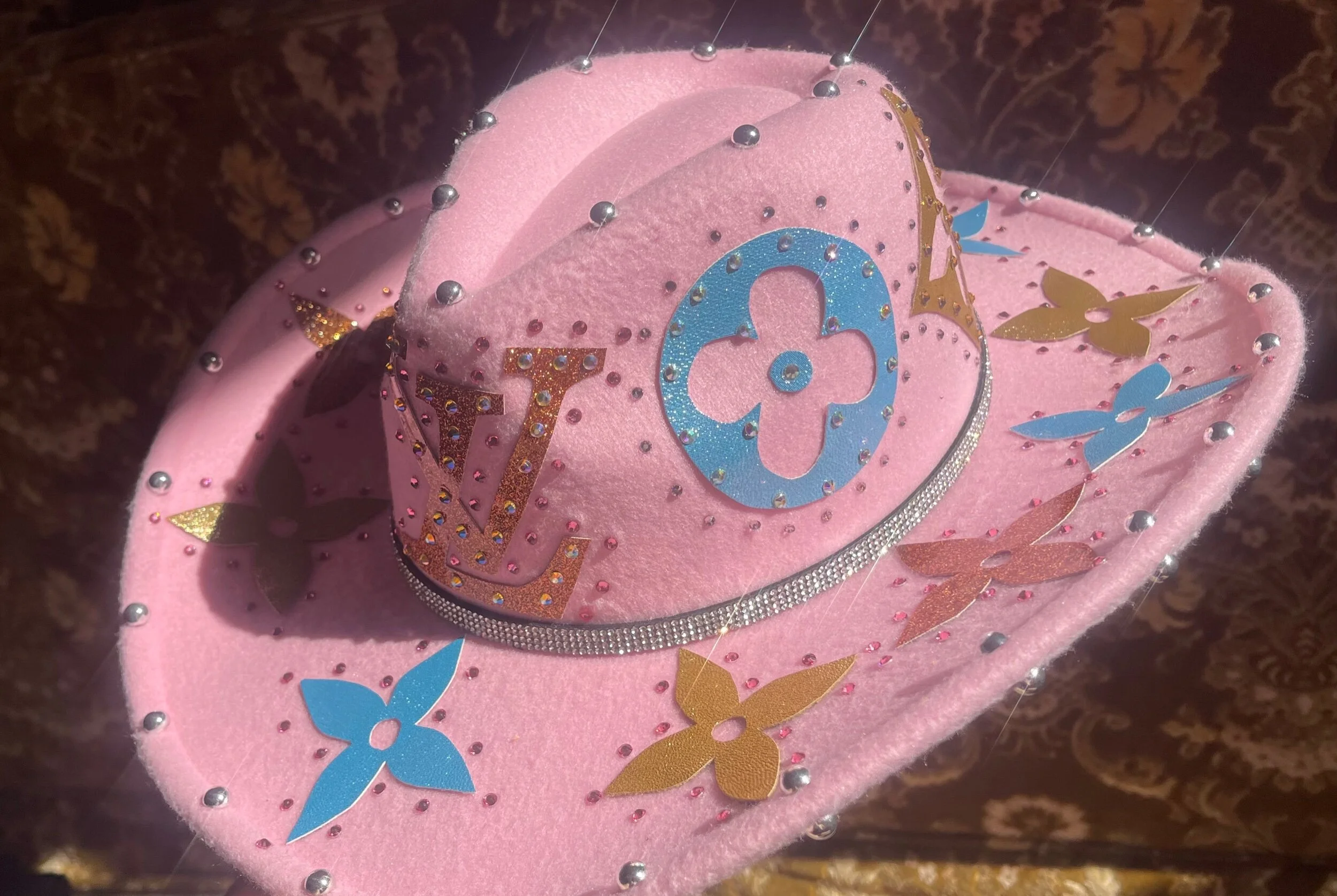 3F2E25D4-61A1-4601-A43F-249D4B831E4A