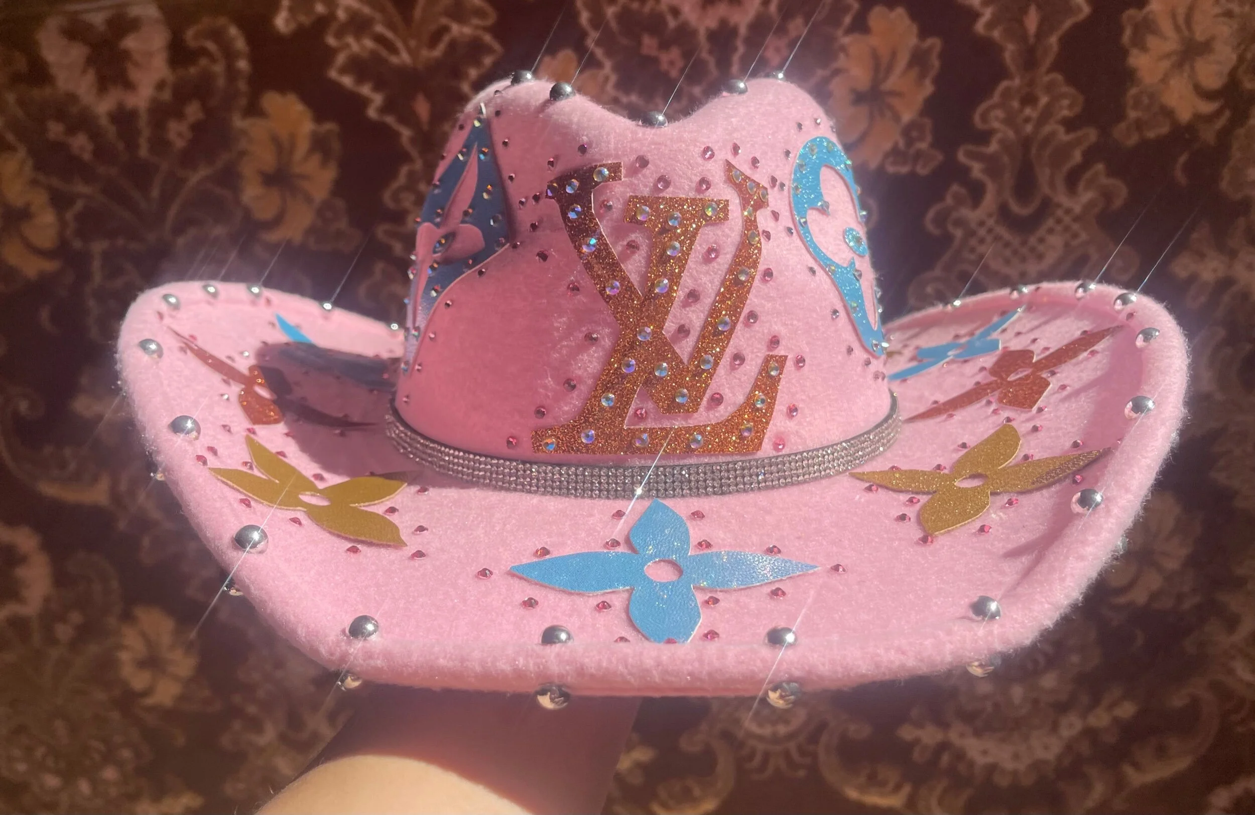 DB52ACF7-FA4B-4D05-84AB-BCFDA6D1312A