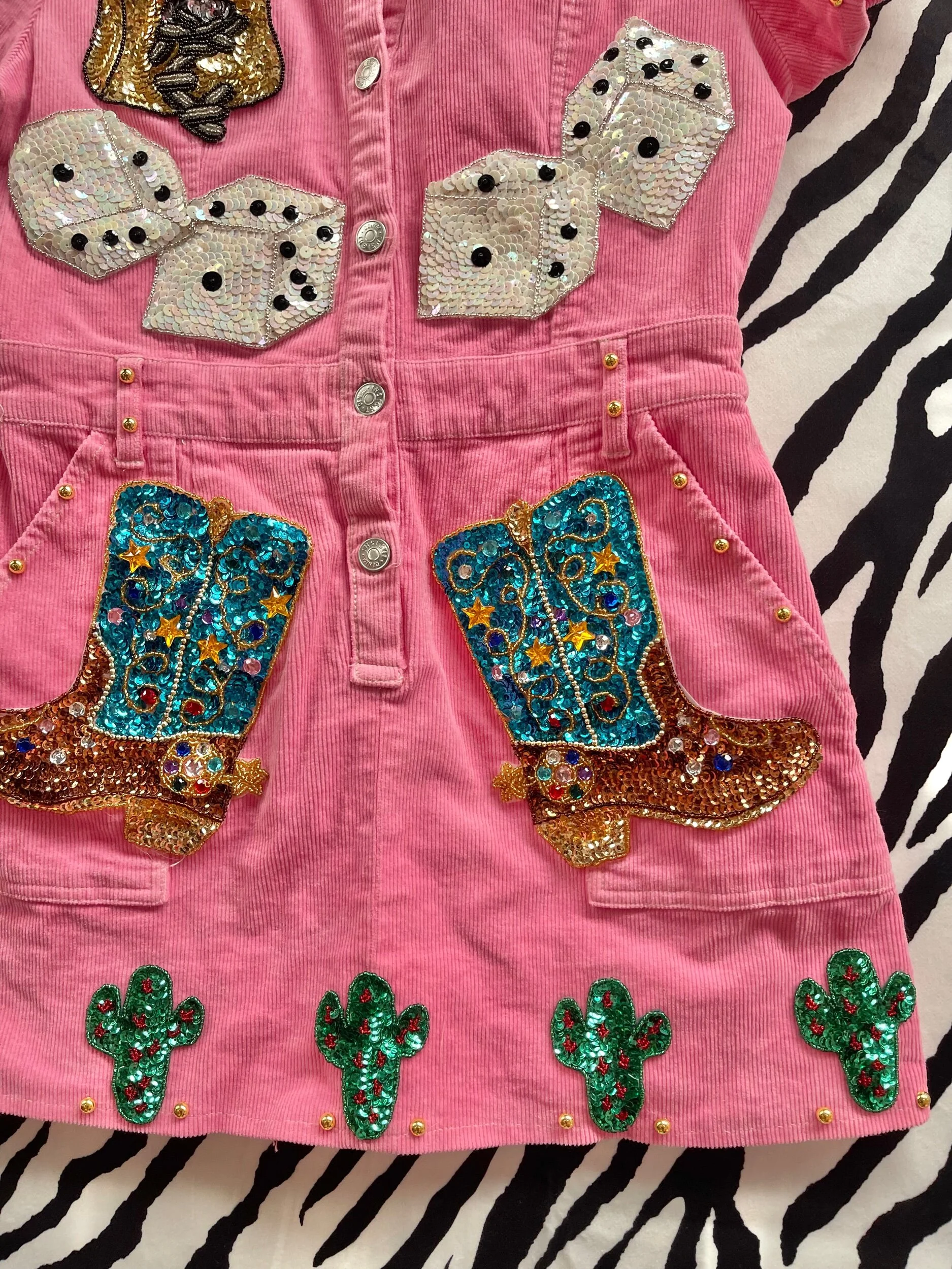 CC6C7683-236F-4E76-AF41-4C8417EADD79