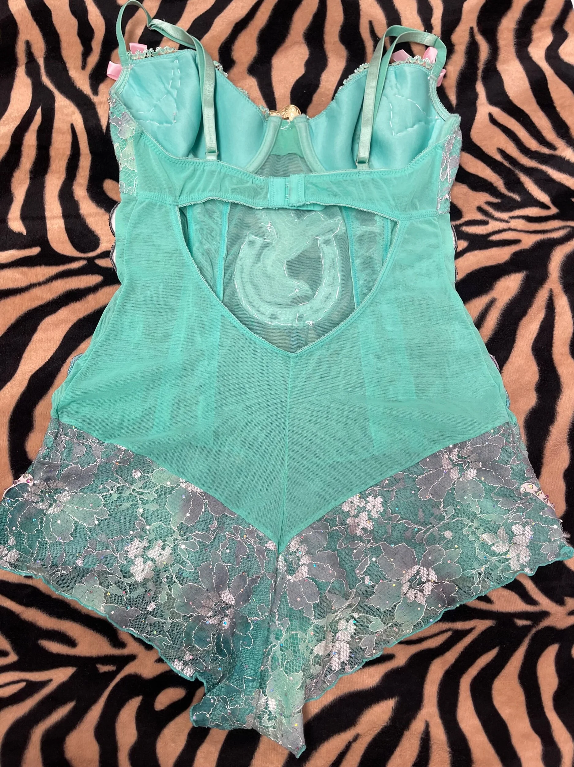 4013F933-824B-40FA-83CB-BAF92F5D8E36