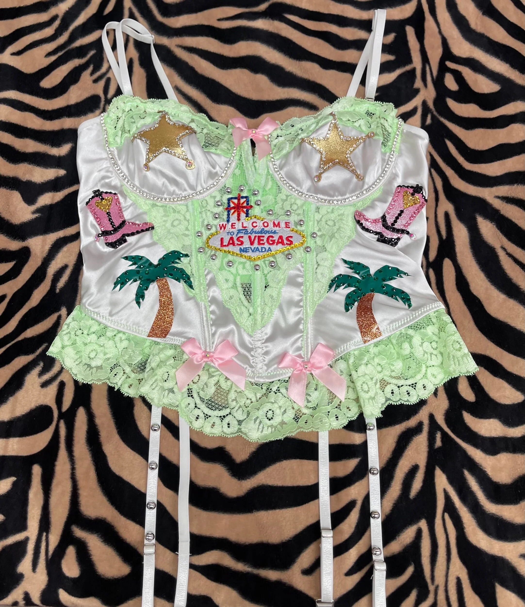 97A695AB-55CE-43AB-A19E-AF324734EEA7