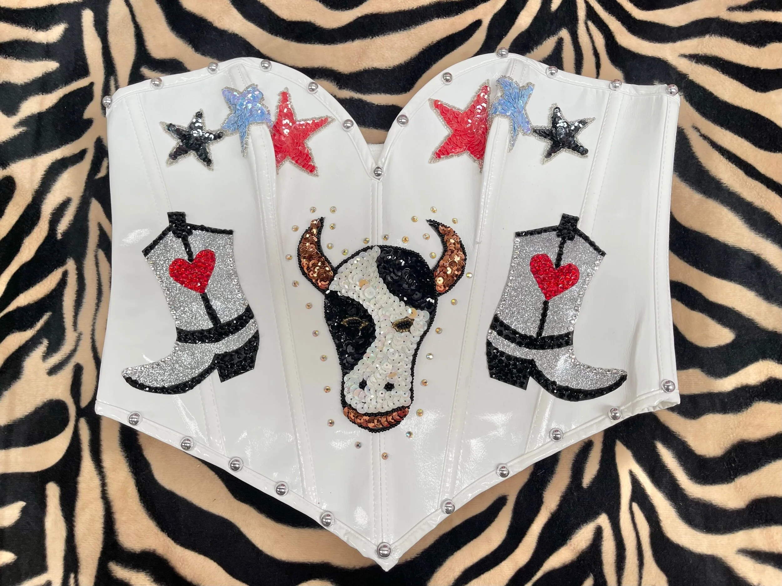 D28F93DD-4CA6-456C-907B-16BB10FE7674