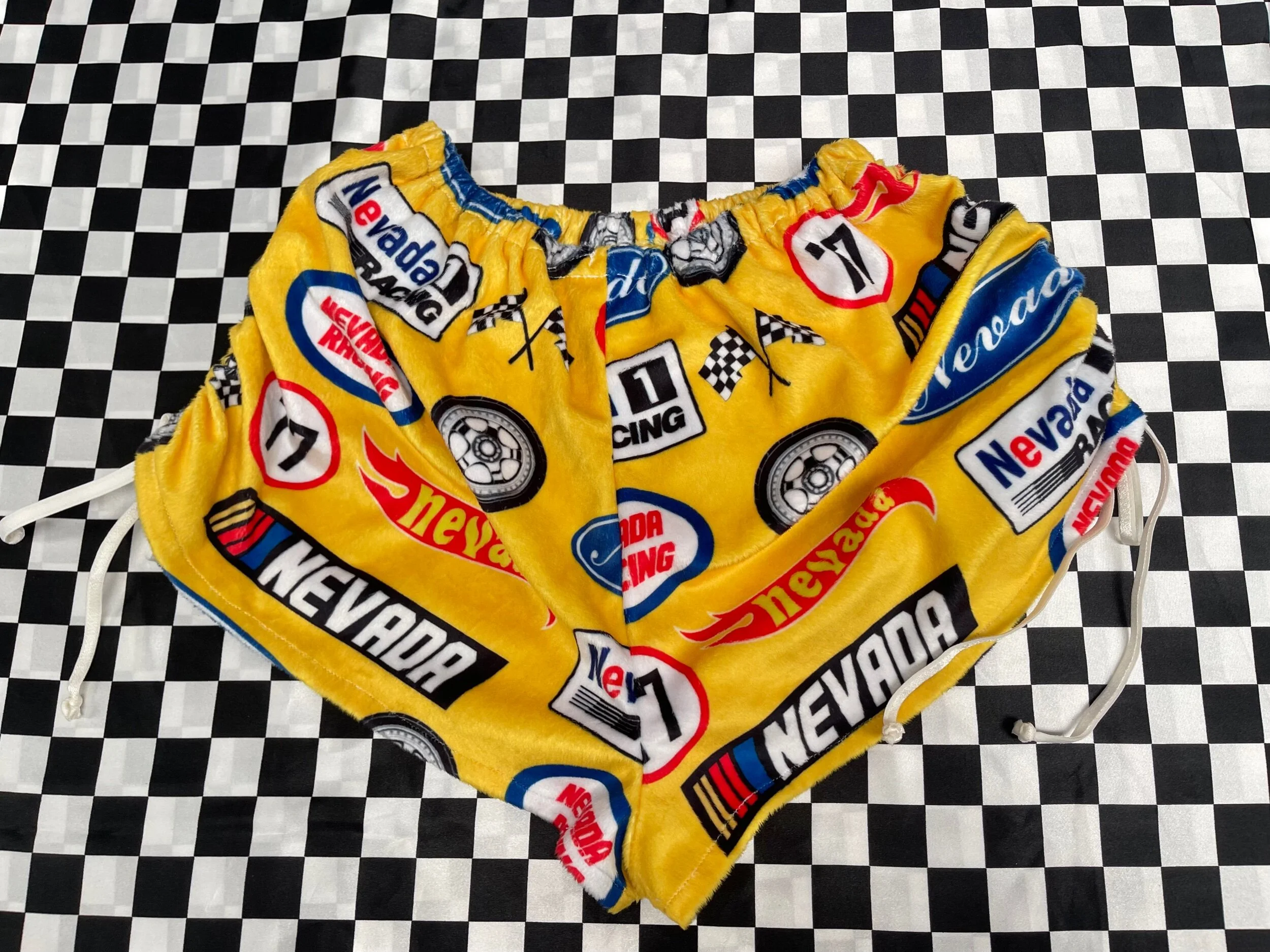 3572C04D-125B-463A-858C-C1F9515CA6FD