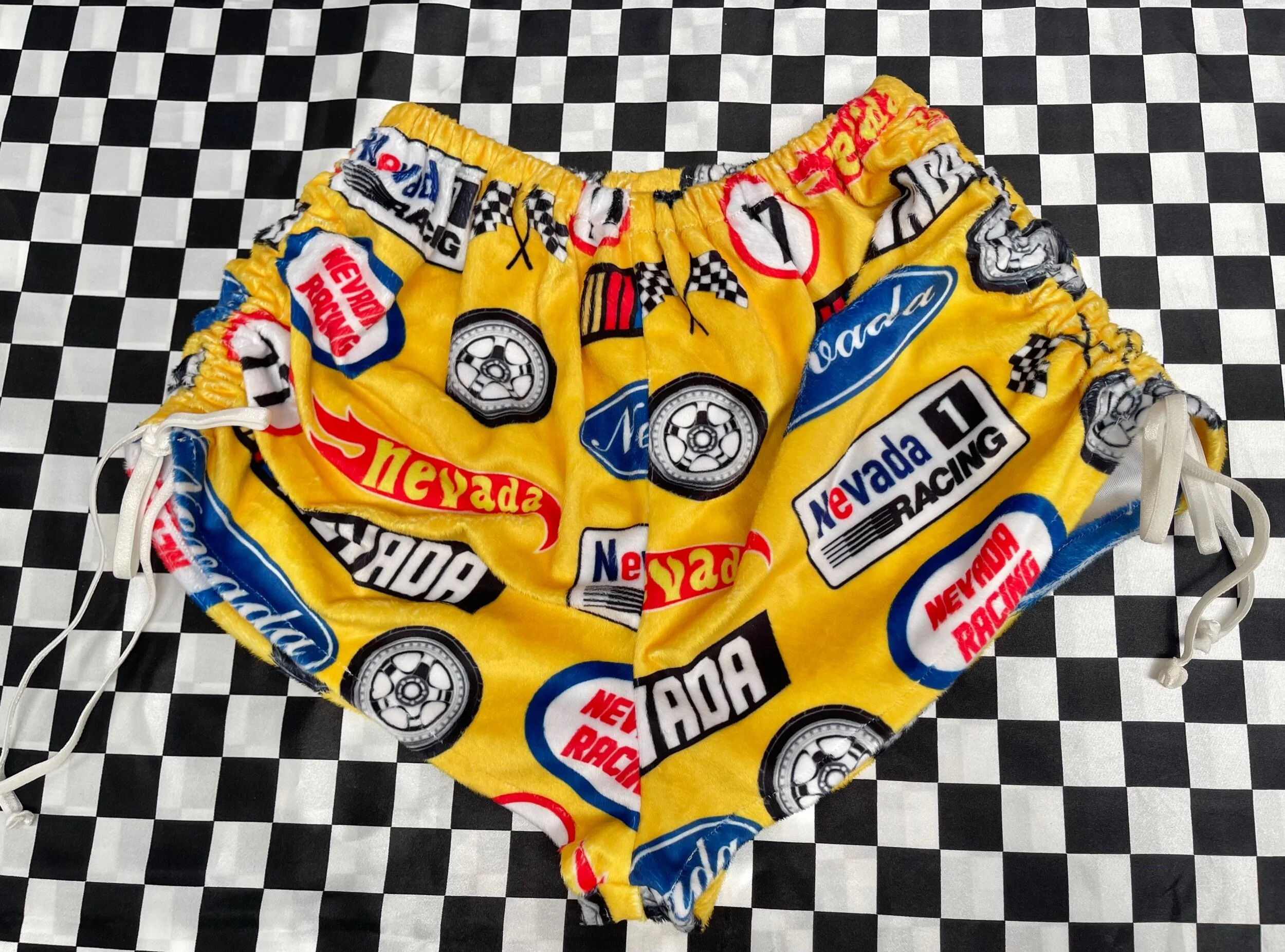 88C10CA5-76A8-4E8C-8DA3-099BC1BCEAB0