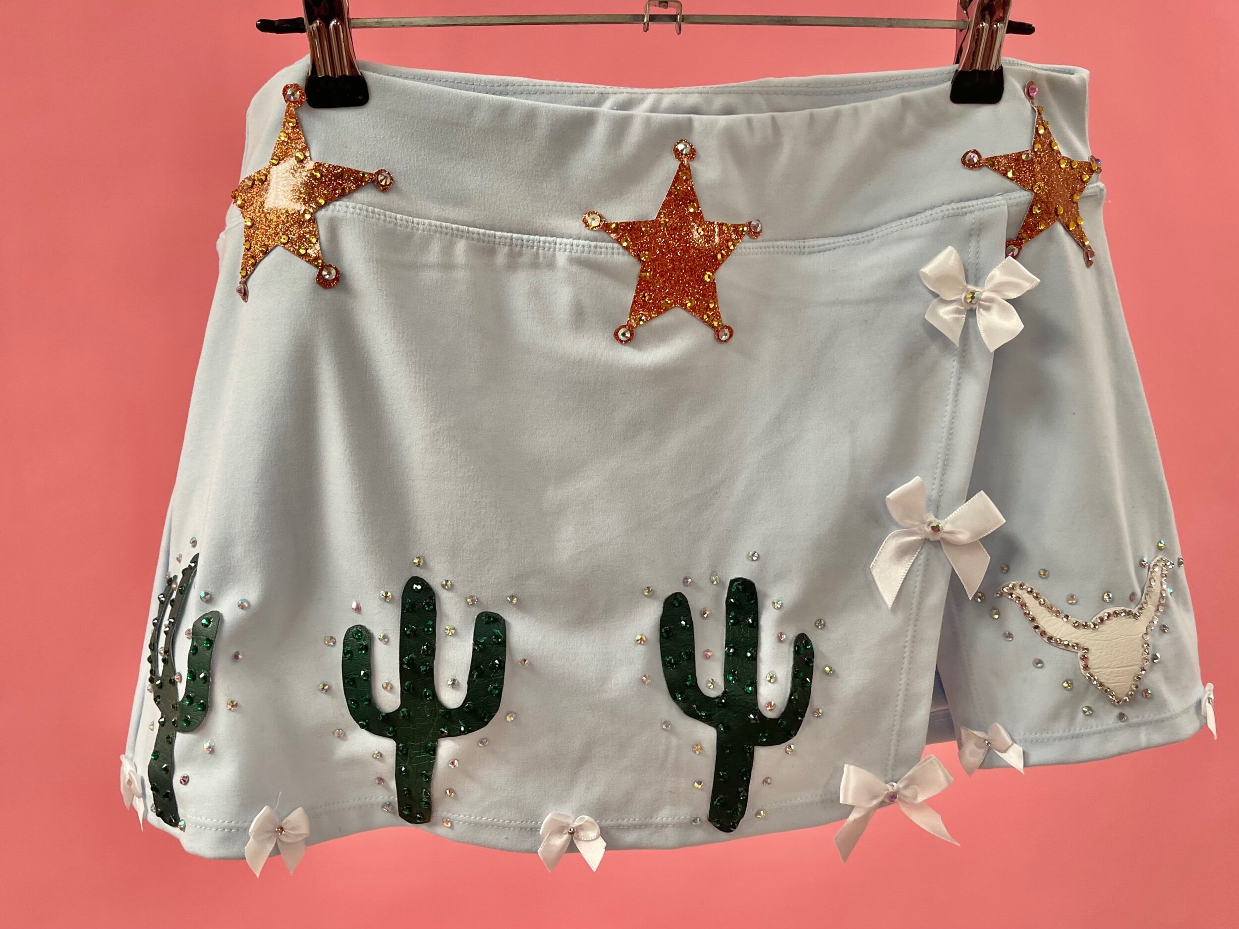 90095F6F-E0D5-43F8-9A77-DBECAACB12FA