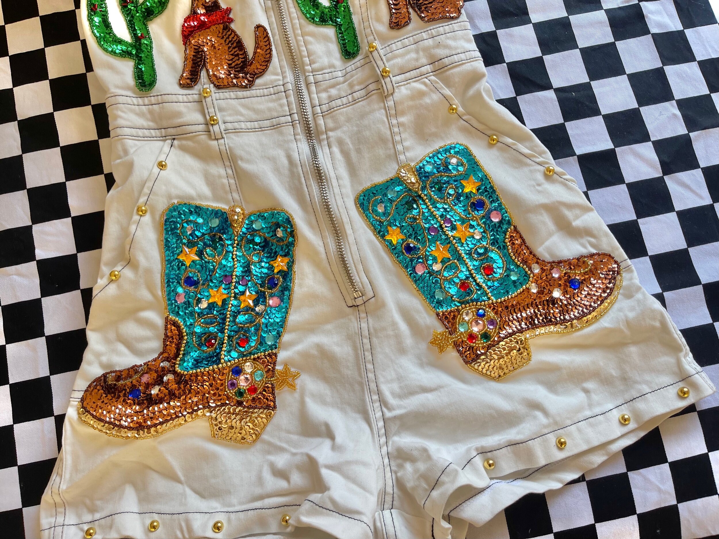 C3F5BF49-F726-4A39-BB23-BA1DE9479746