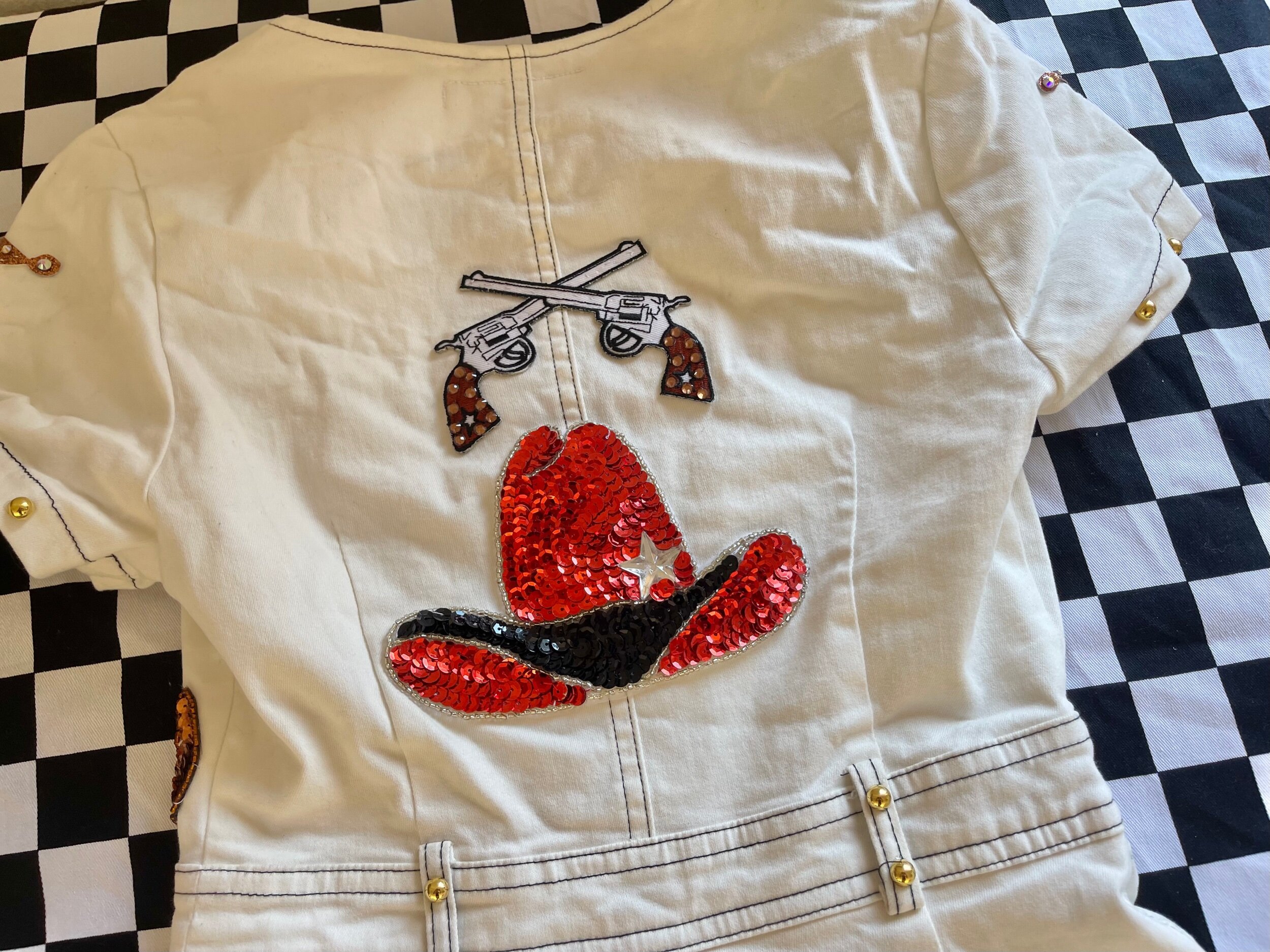 4D4BA41E-18D4-445D-BF31-C08559055D3A