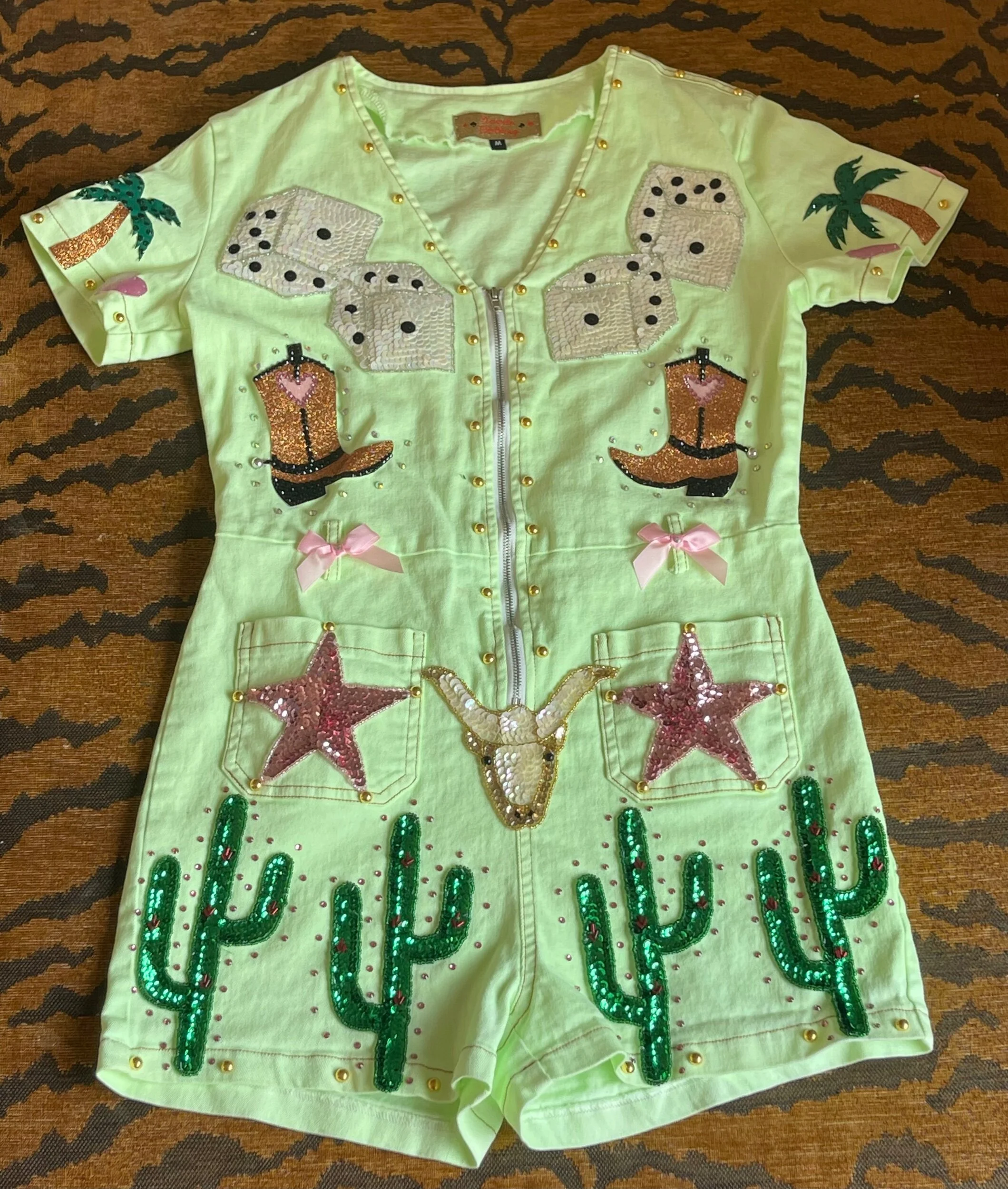 12F6814C-809E-4A15-9ACE-917A2612FC8B