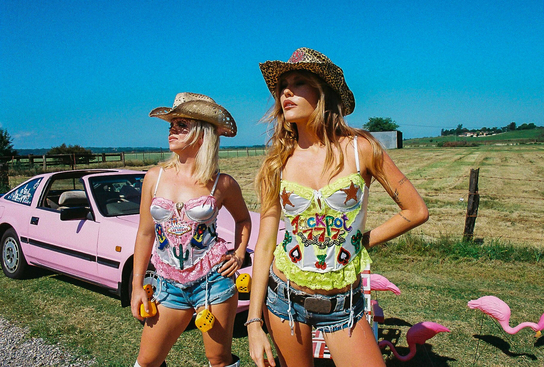 945C7B44-3380-4E31-A0A6-F0CE902FE1B1