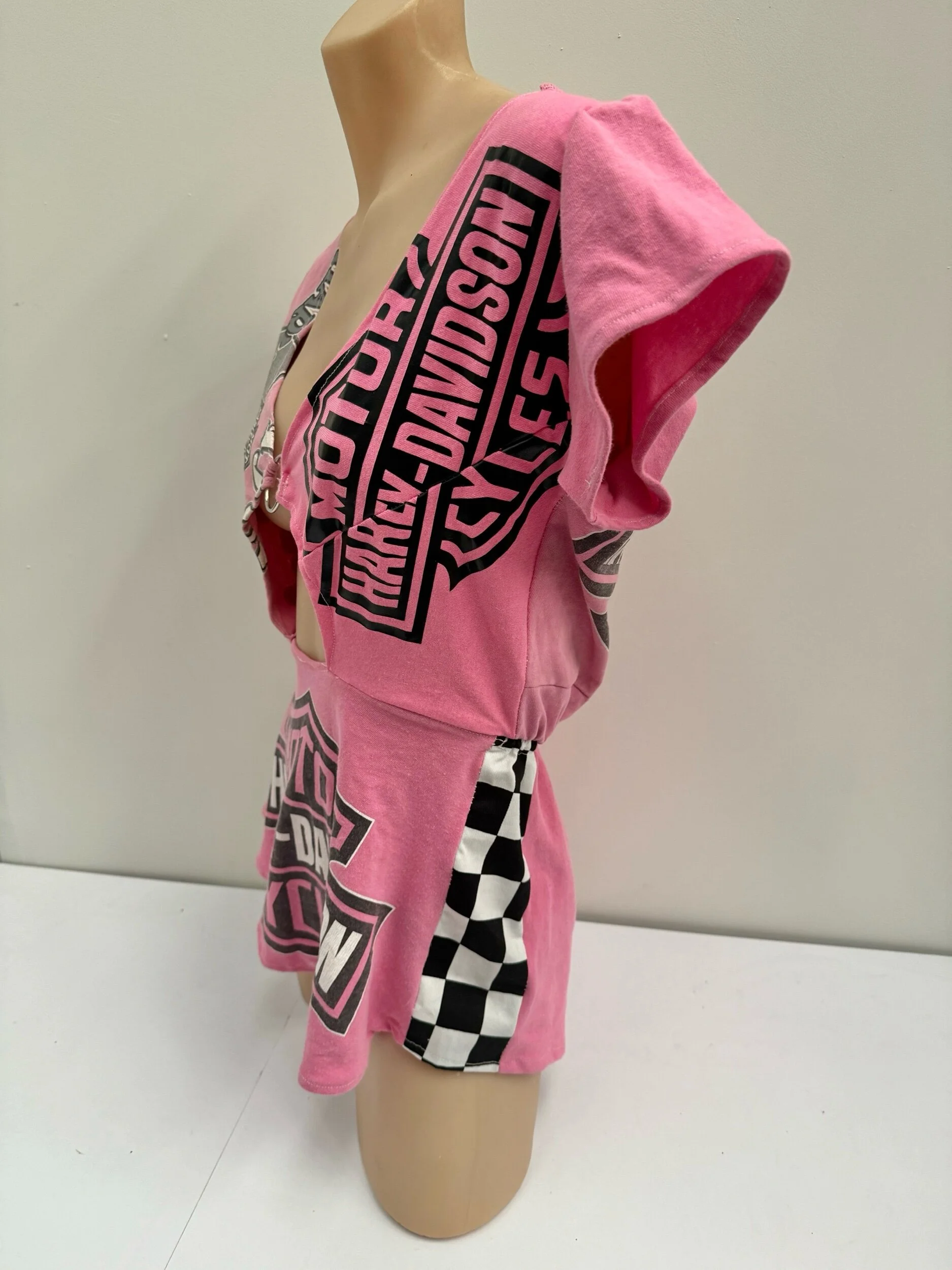 F74942C0-4B04-4FF7-935C-36D1D40C8AF9