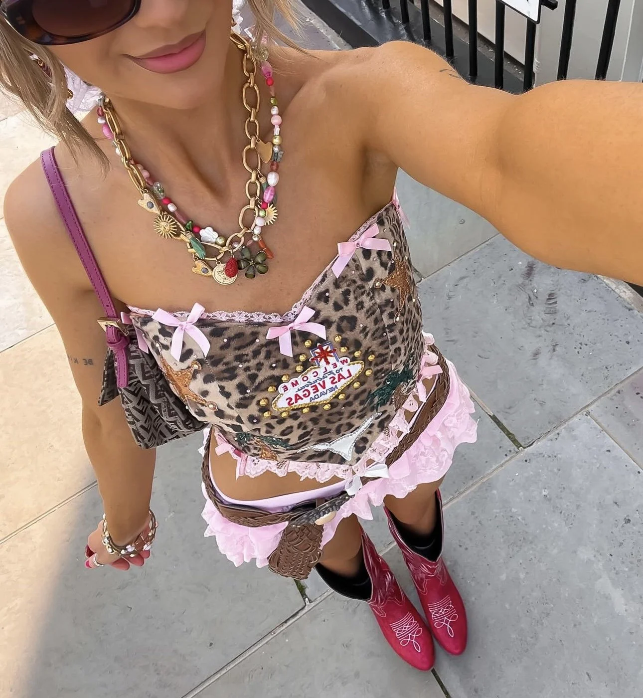 73FF79D8-2444-405F-8320-82B2902A03E3