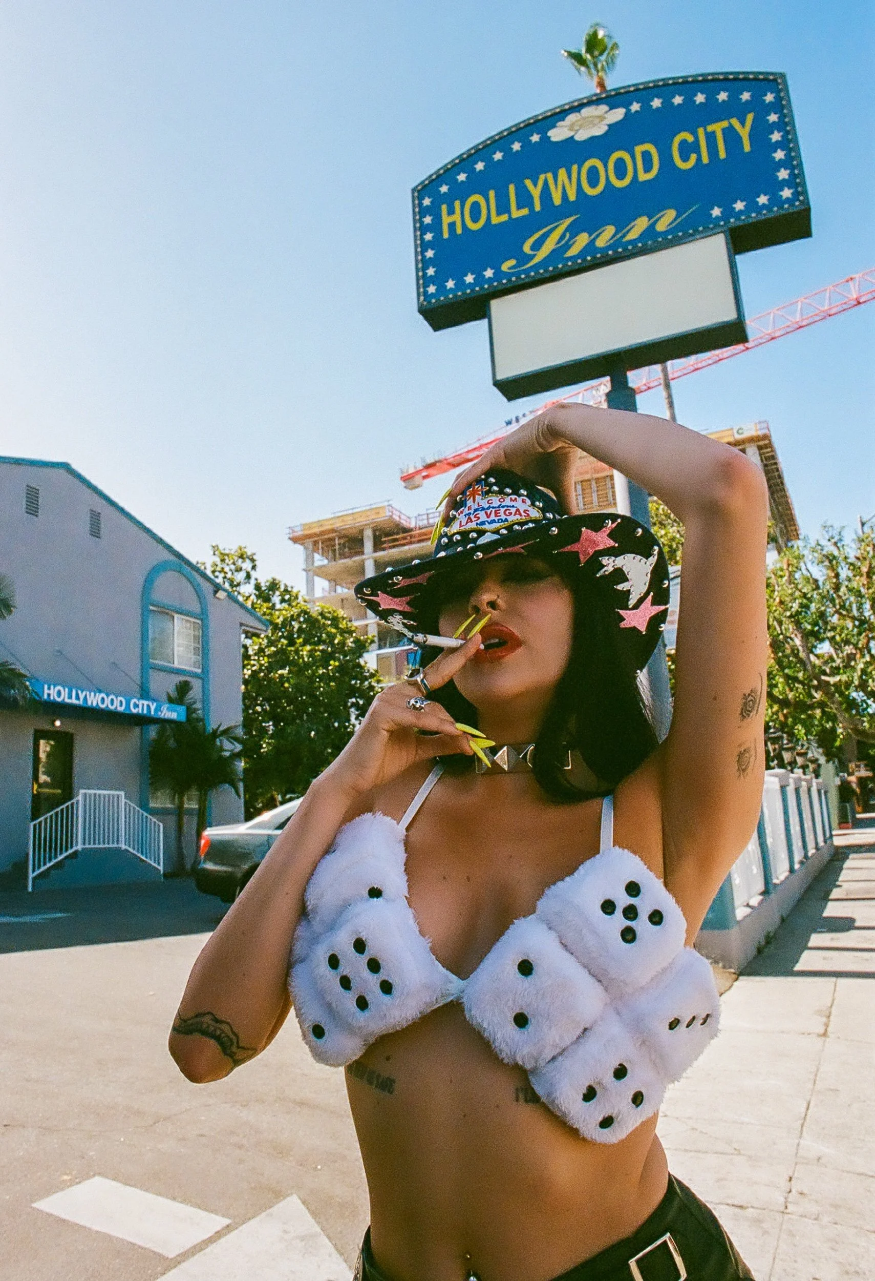 2A785289-77D3-44FF-AC52-45D1FCCBE5F9