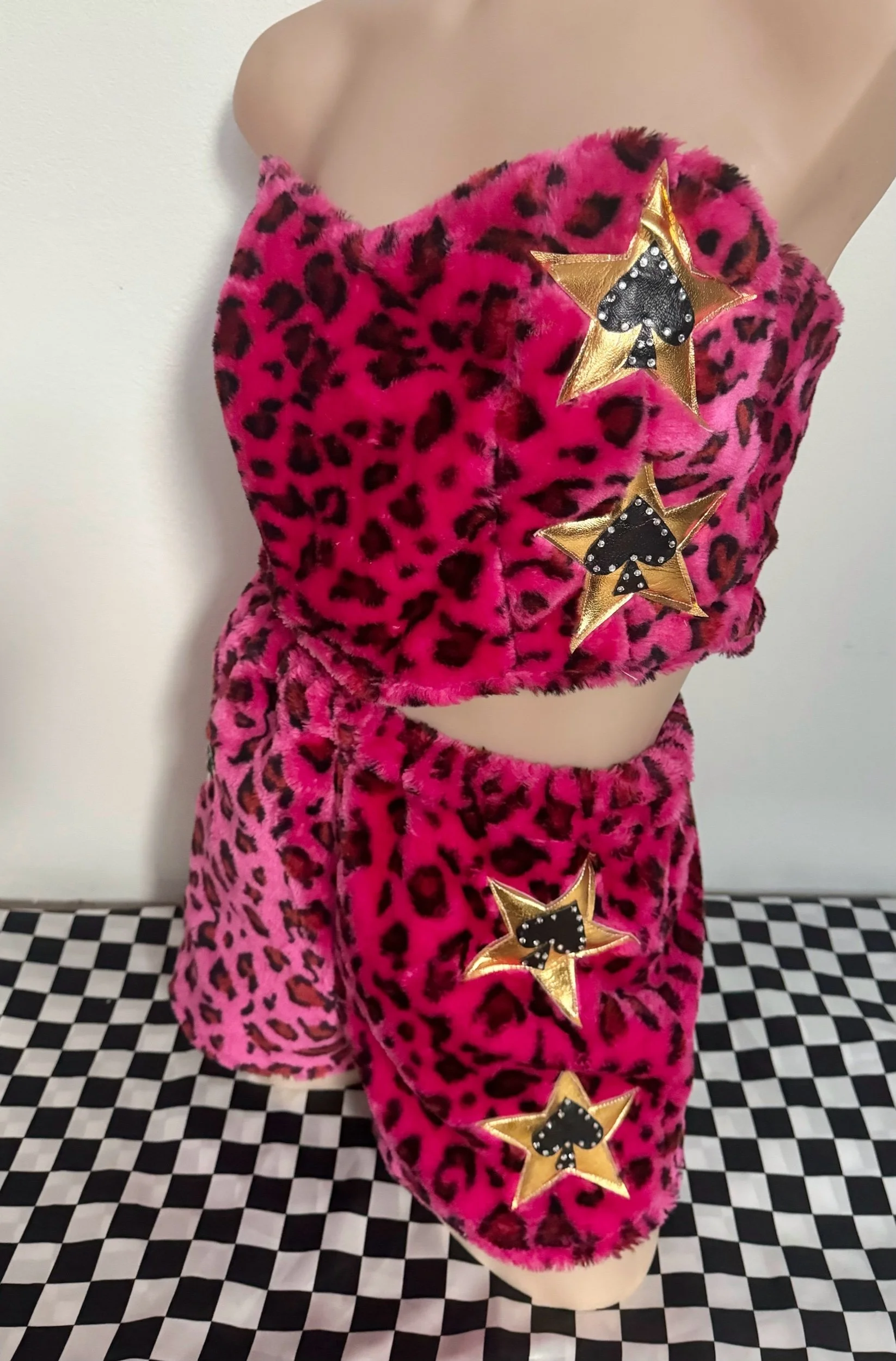 E7A9CF9E-659B-41C2-A08E-86A69BC2A0BD