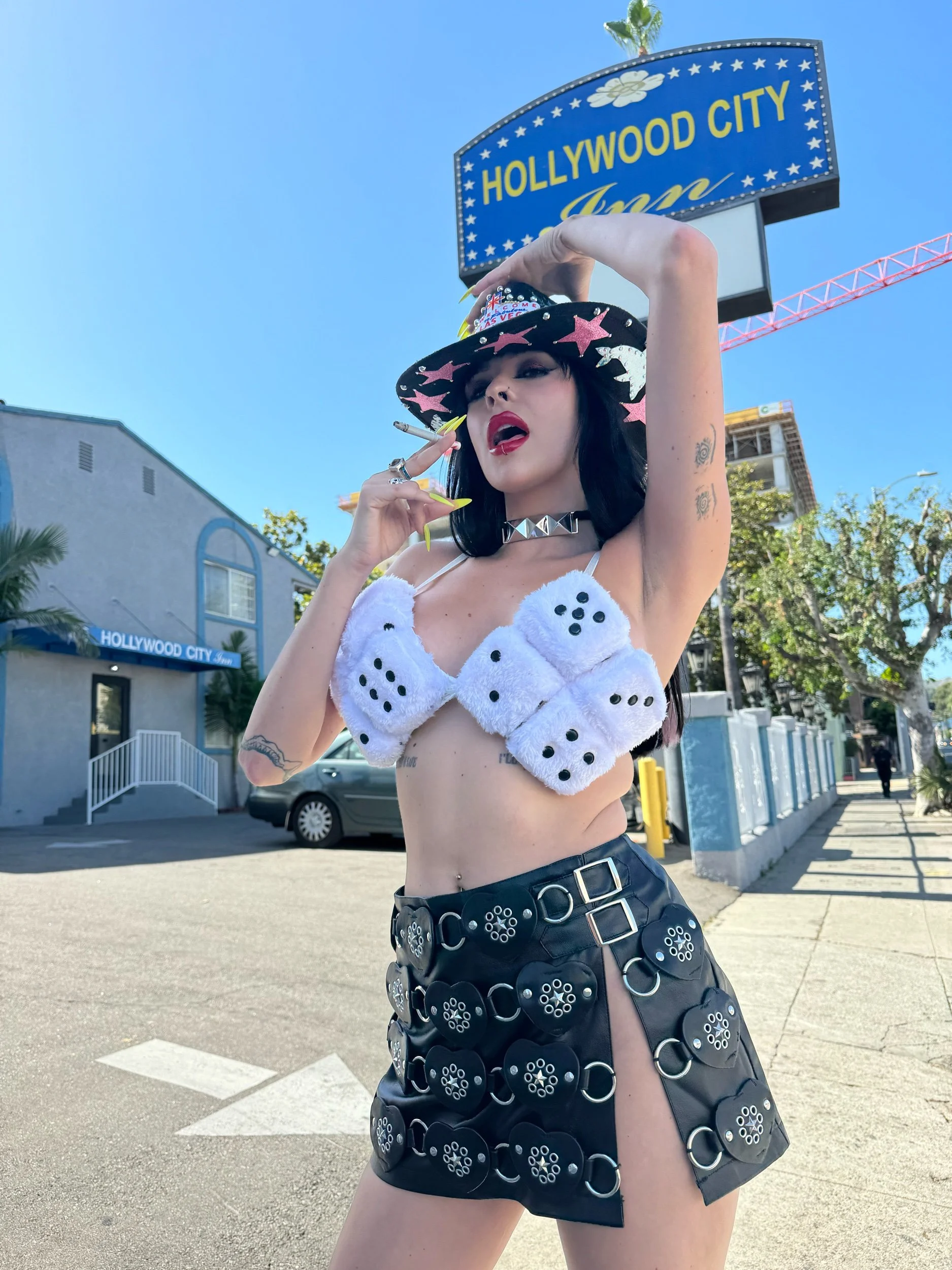 4D0CC5D9-1C5C-4DB3-B02A-D5FF41A08DFE