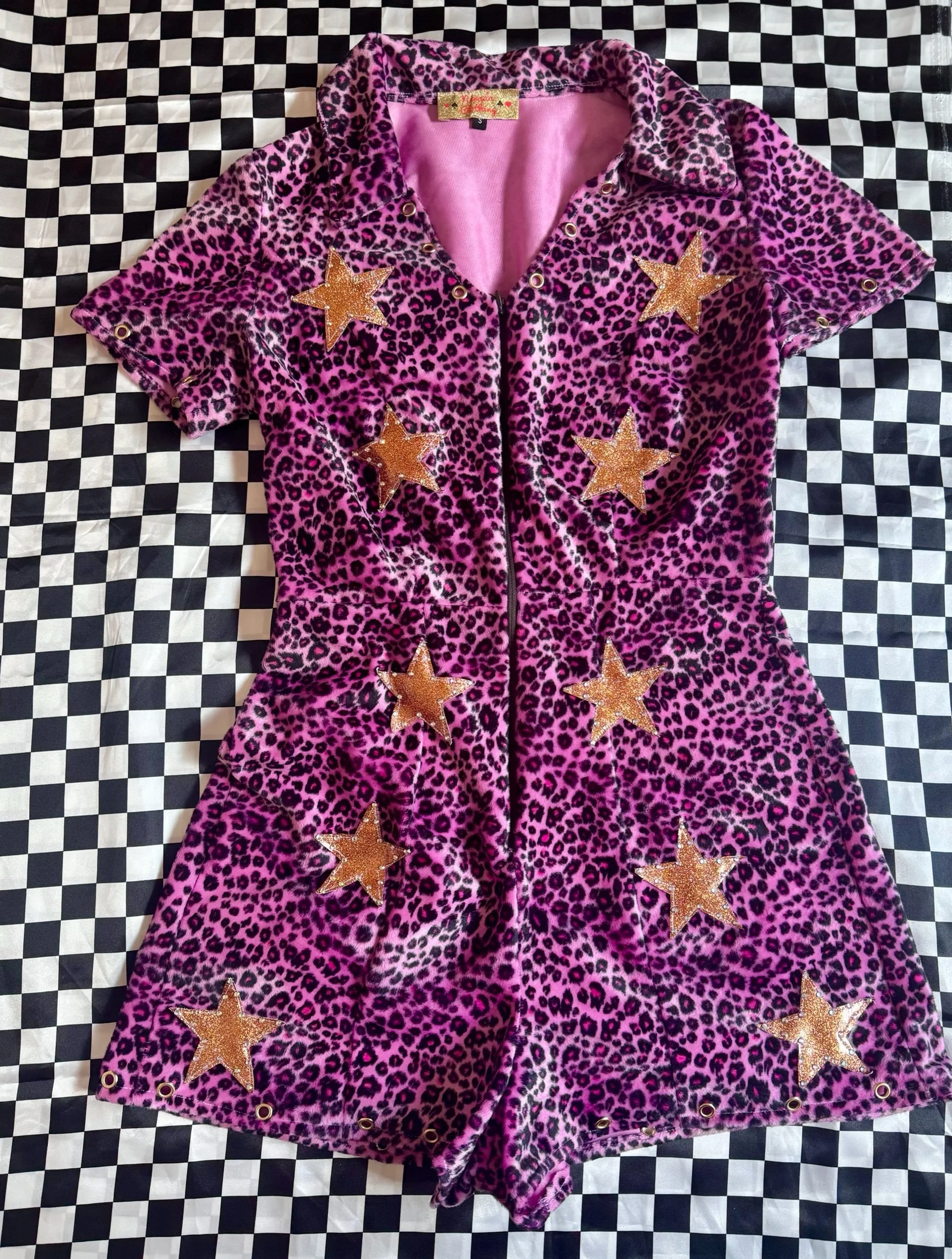 3CDC1D6B-517D-47CA-8527-CB28FE2E9728