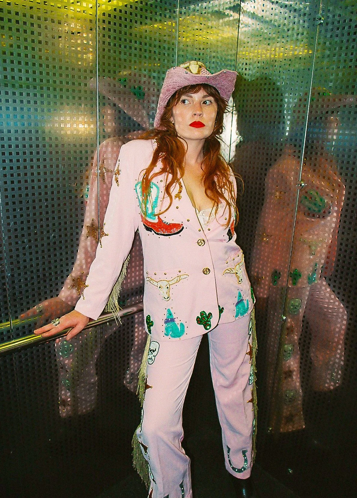 207DC541-3CBC-4E22-9EE7-C7DCFEE9D33C