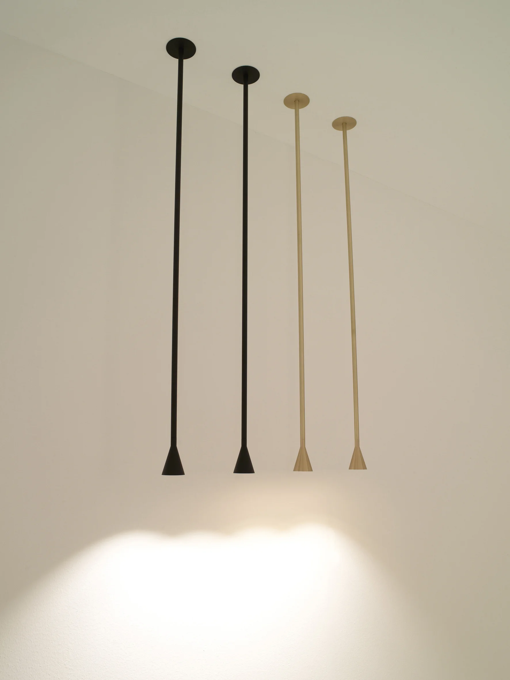 Austere-S(03).jpg