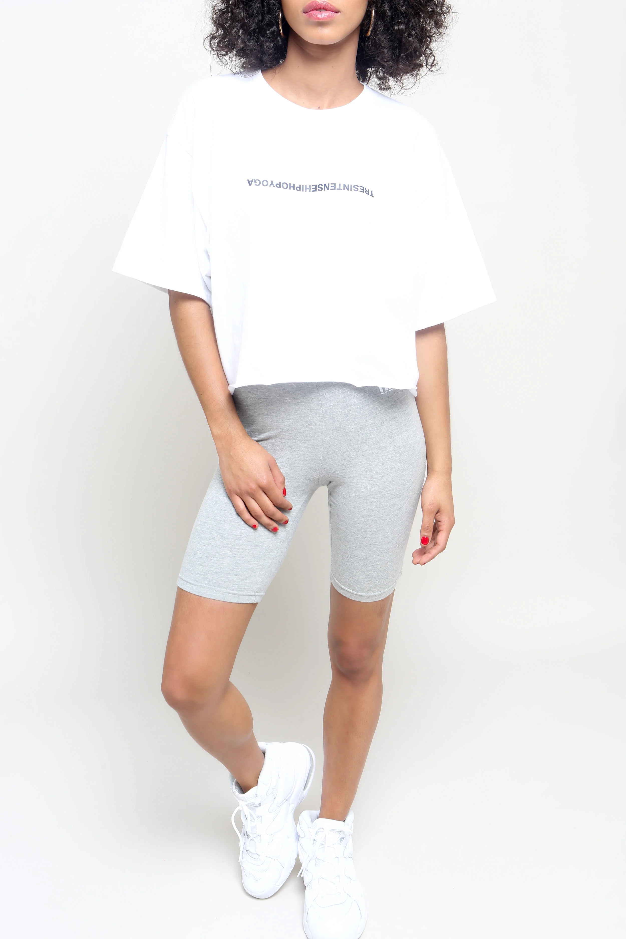 WHITE LONG CROP T SHIRT