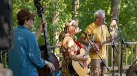 The Kitchen Table Crew John, Mila and Mark Stoffel - Beer Garden Show I No Cover
