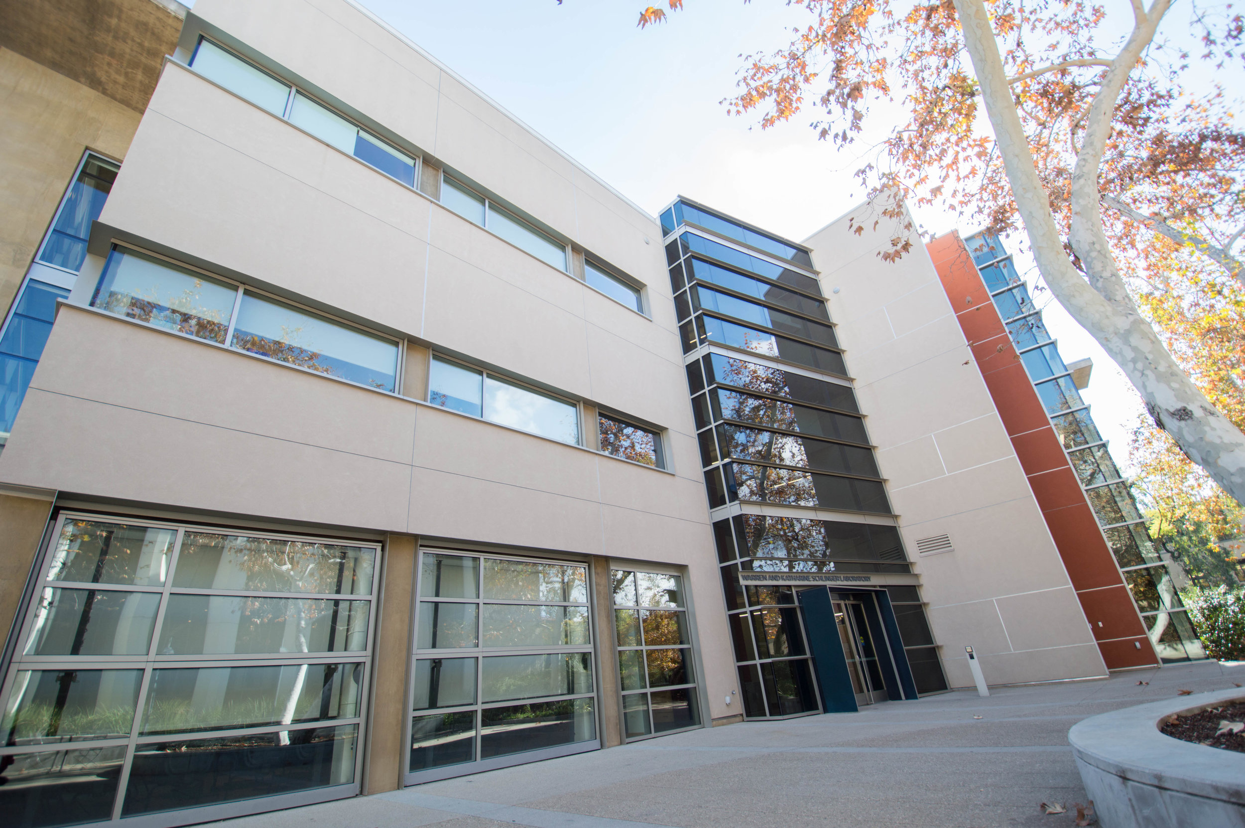 The west entrance to the Schlinger Laboratory.