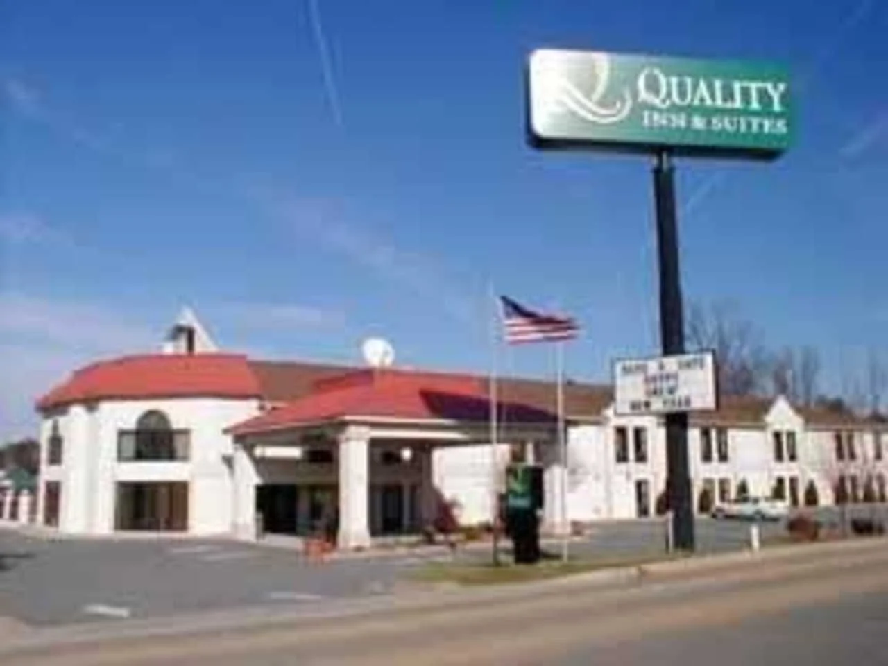 Exterior1.jpg