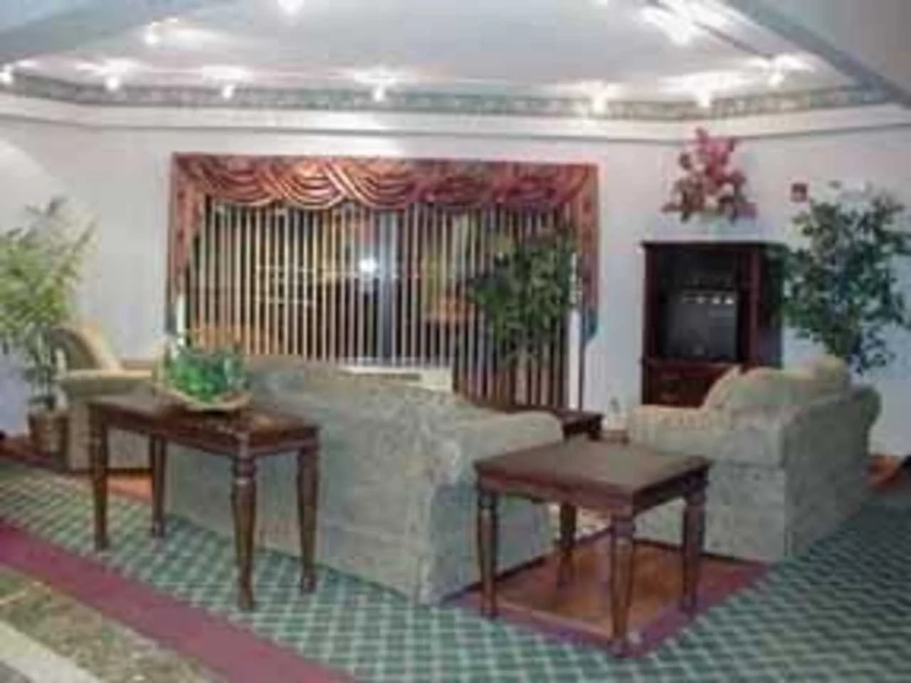 LobbyInterior1.jpg