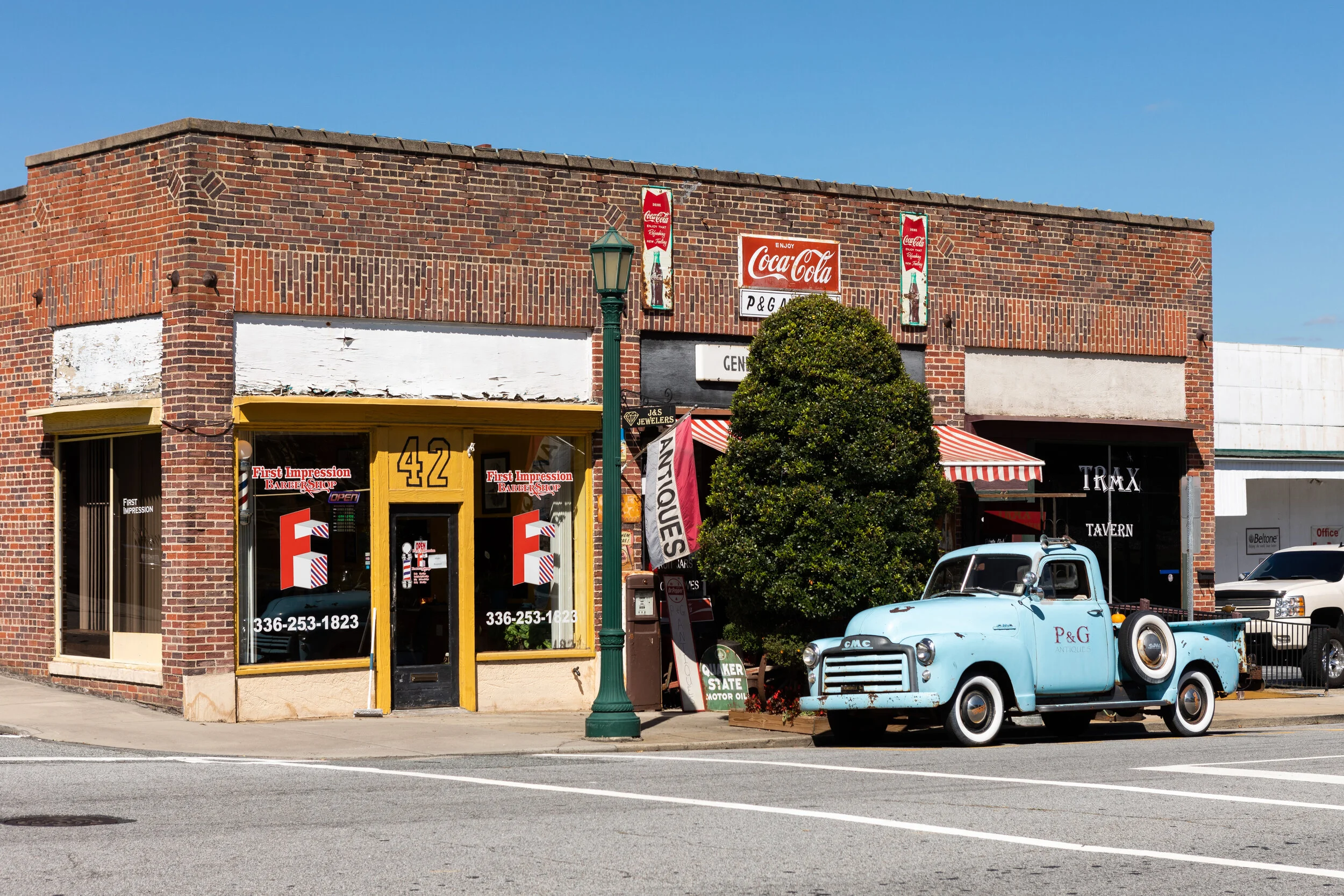 Furniture & Antique Shopping in North Carolina — Thomasville Tourism