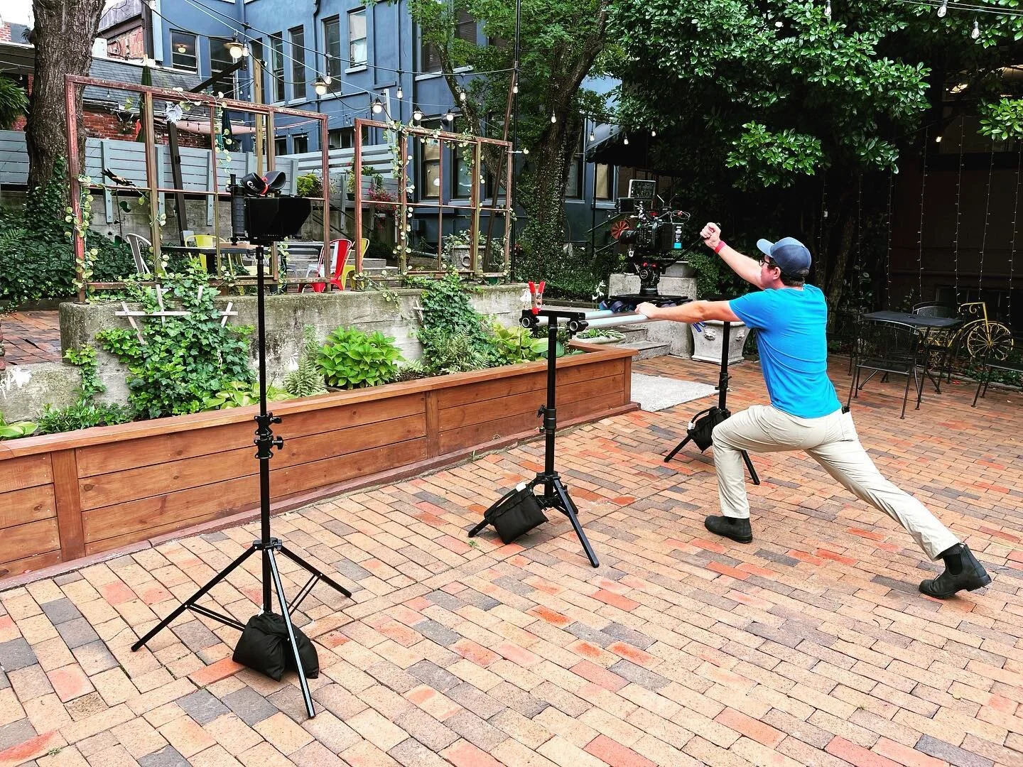 Sometimes you gotta get in the power stance. Thank you @thomascwebb for capturing this perfect Dana Dolly form.