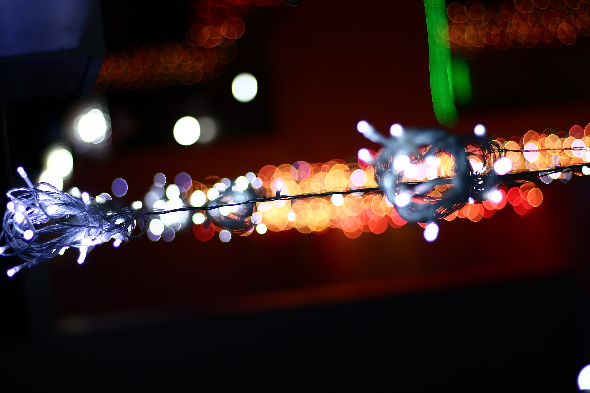 bokeh-1788910_1920.jpg