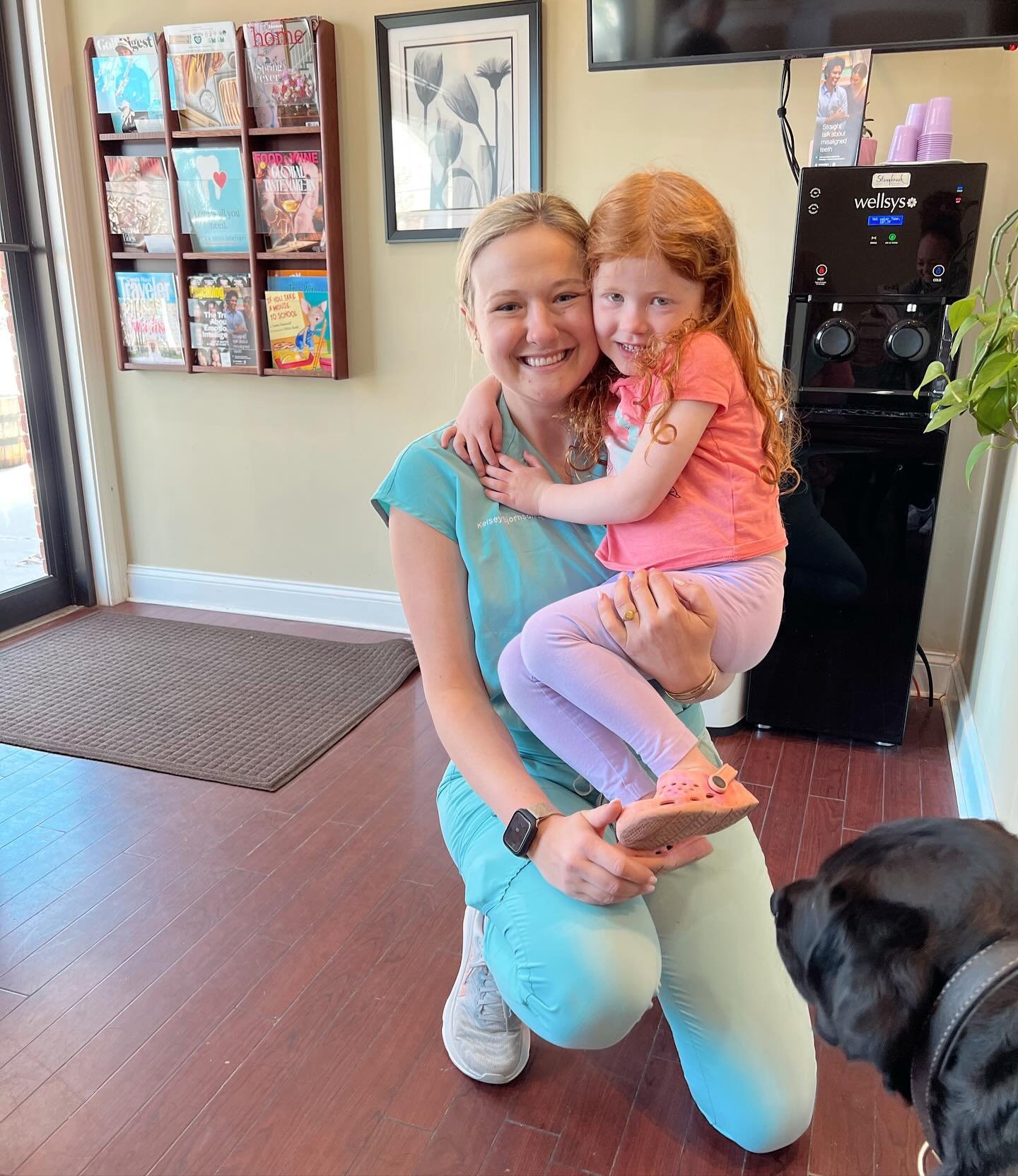 Big smiles today at Bjornson Family Dentistry to carry us into the weekend! 

When we say we are a family practice, we really mean it. The docs love spending time with our kiddos!! 😁
