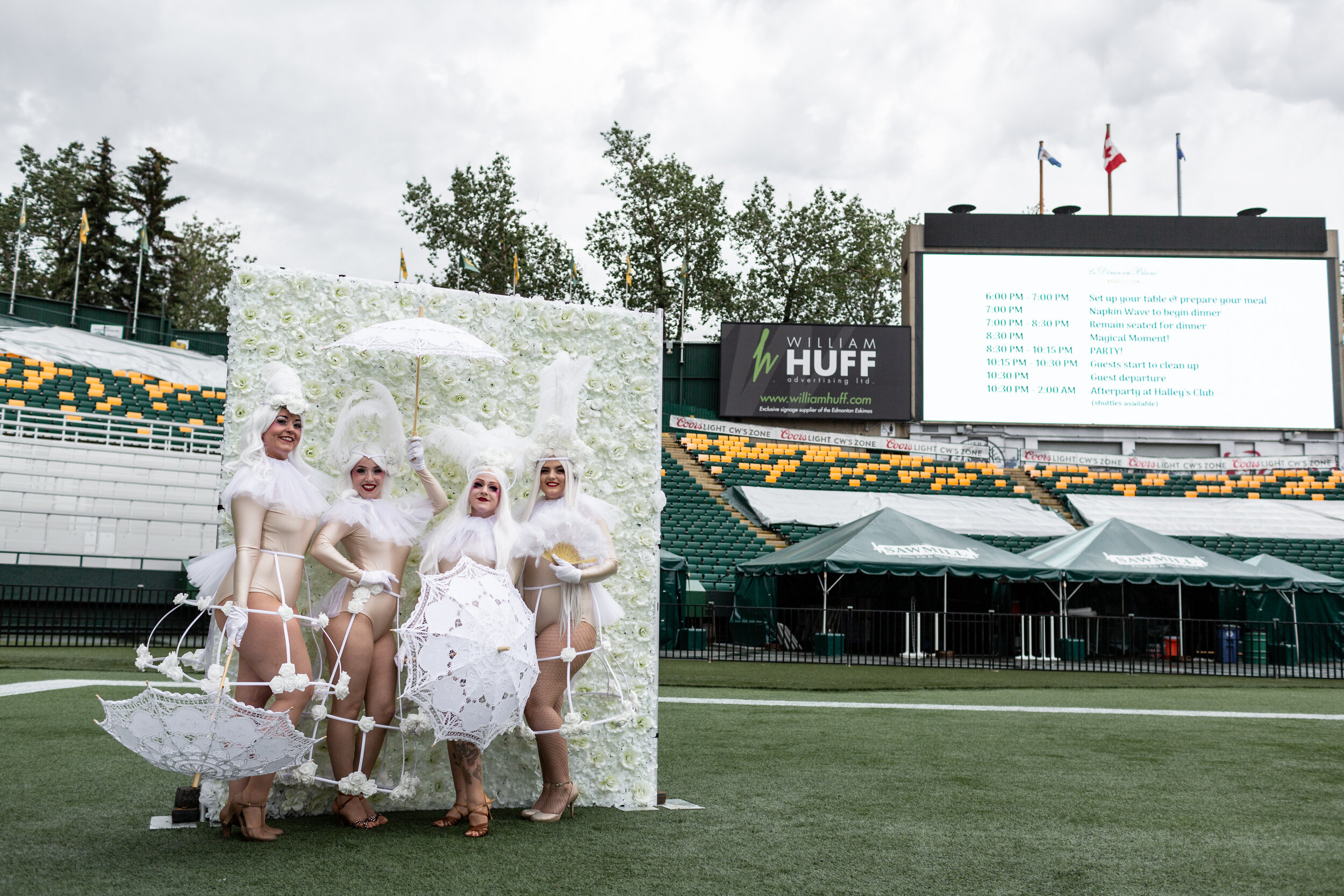 Diner En Blanc 2019 Edmonton Moments in Digital 167.jpg