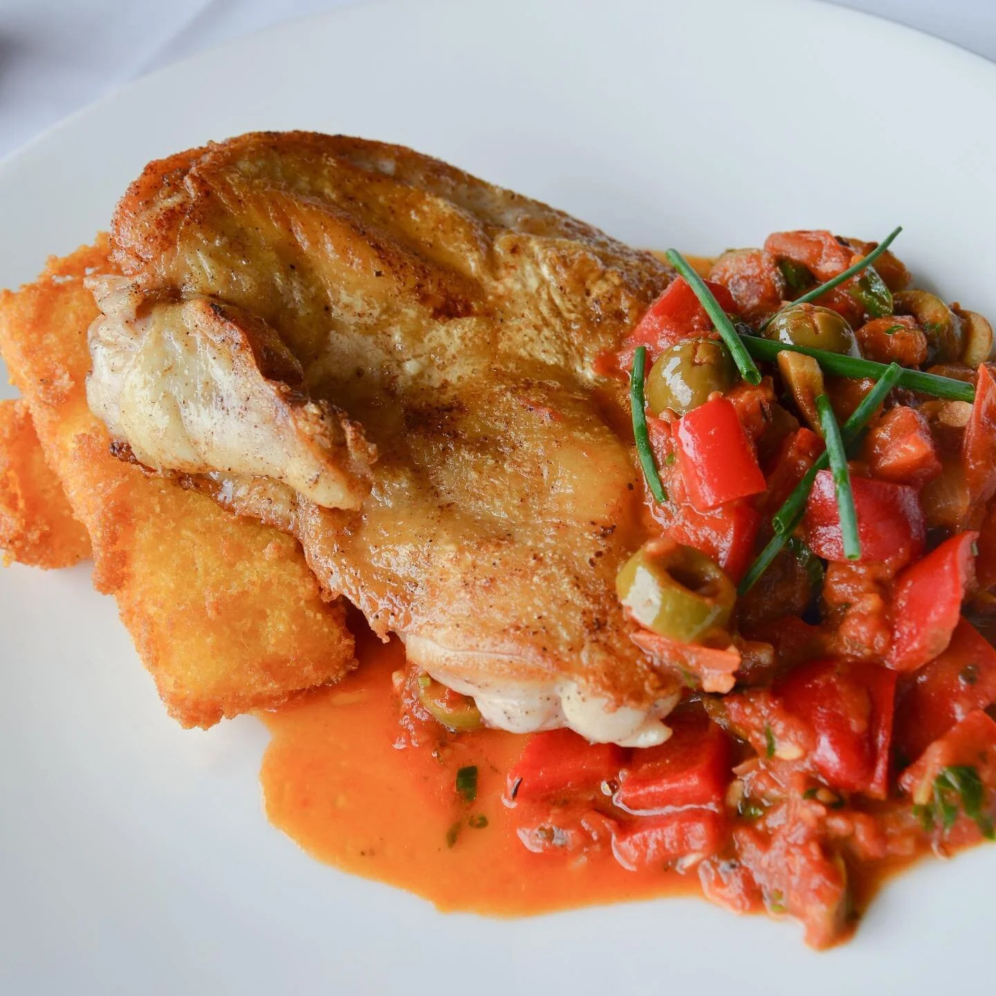 New menu item❗️our Chicken Cacciatore comes with crispy polenta and a tomato &amp; olive rag&uacute; 😍 
&bull;
&bull;
&bull;
&bull;
&nbsp;#Ghidottis #parkcity #parkcityeats #foodandwine #wine #finedining #foodie #bestrestaurantsguide #foodporn #foo