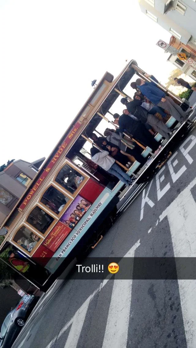 I finally got to see a San Francisco Trolli :)