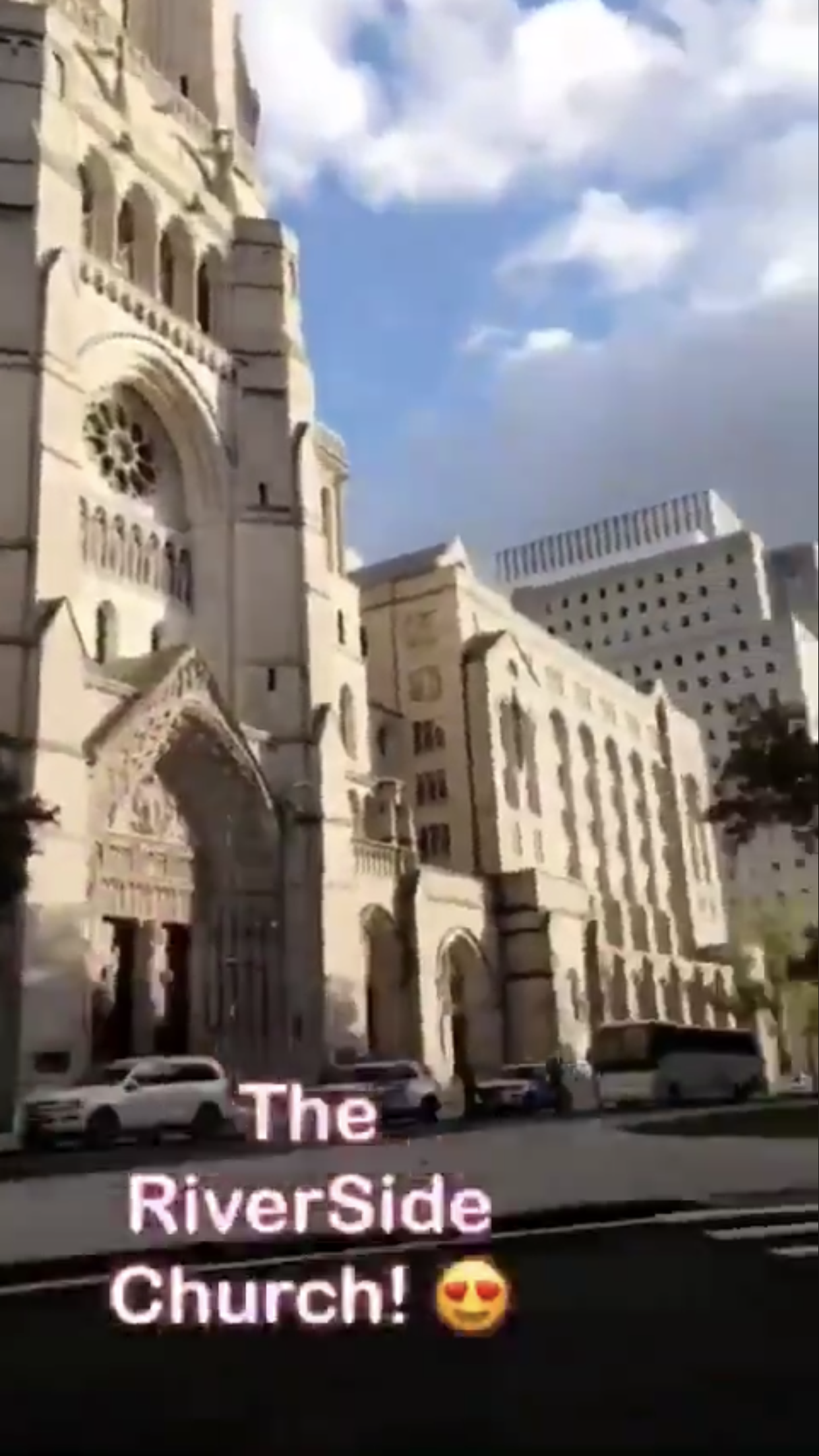 While In NYC I visited "The RiverSide Church" the same church that was in the Spriderman Movie. Such a beautiful church :-)