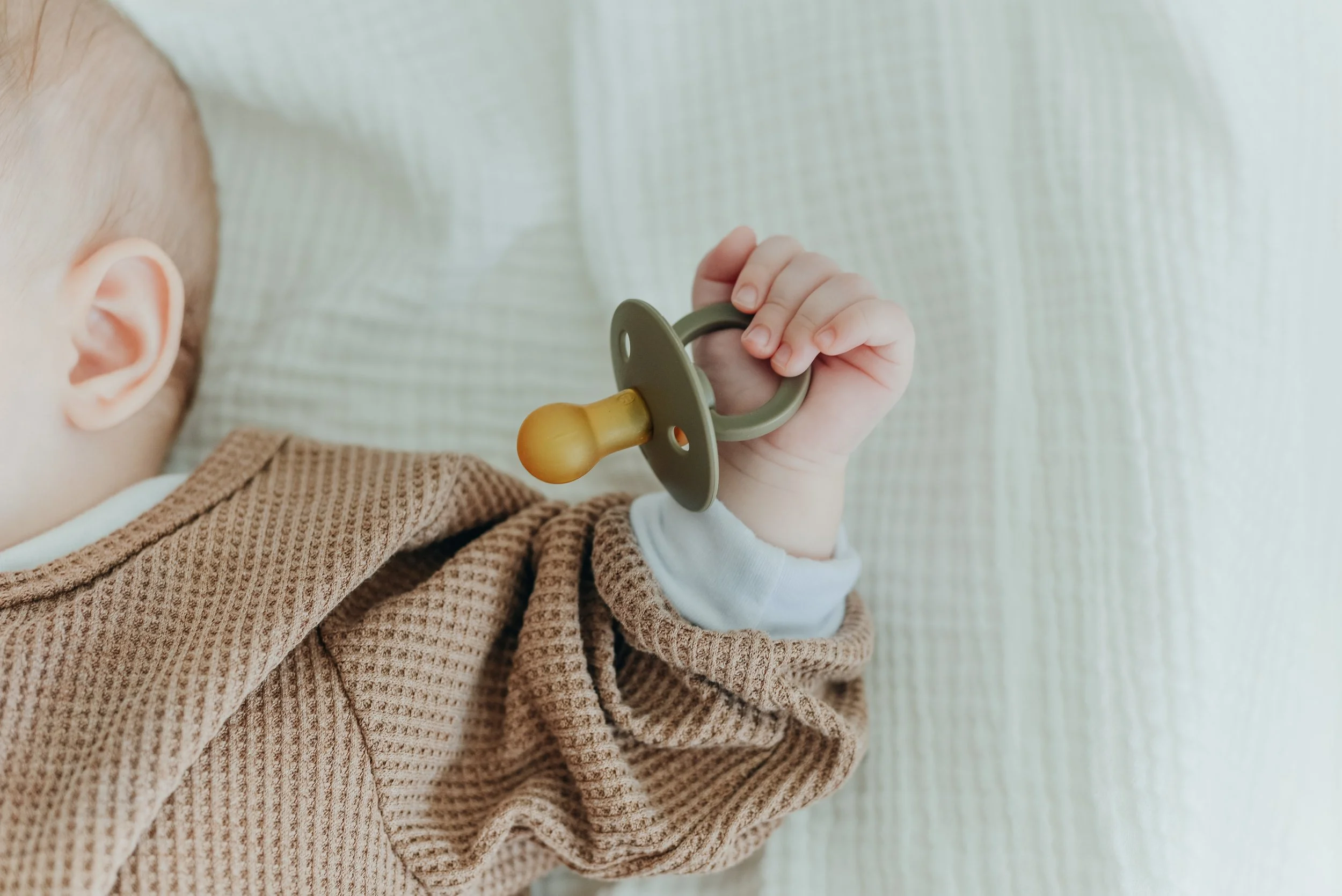 When It's Time to Ditch the Paci and How to Do It