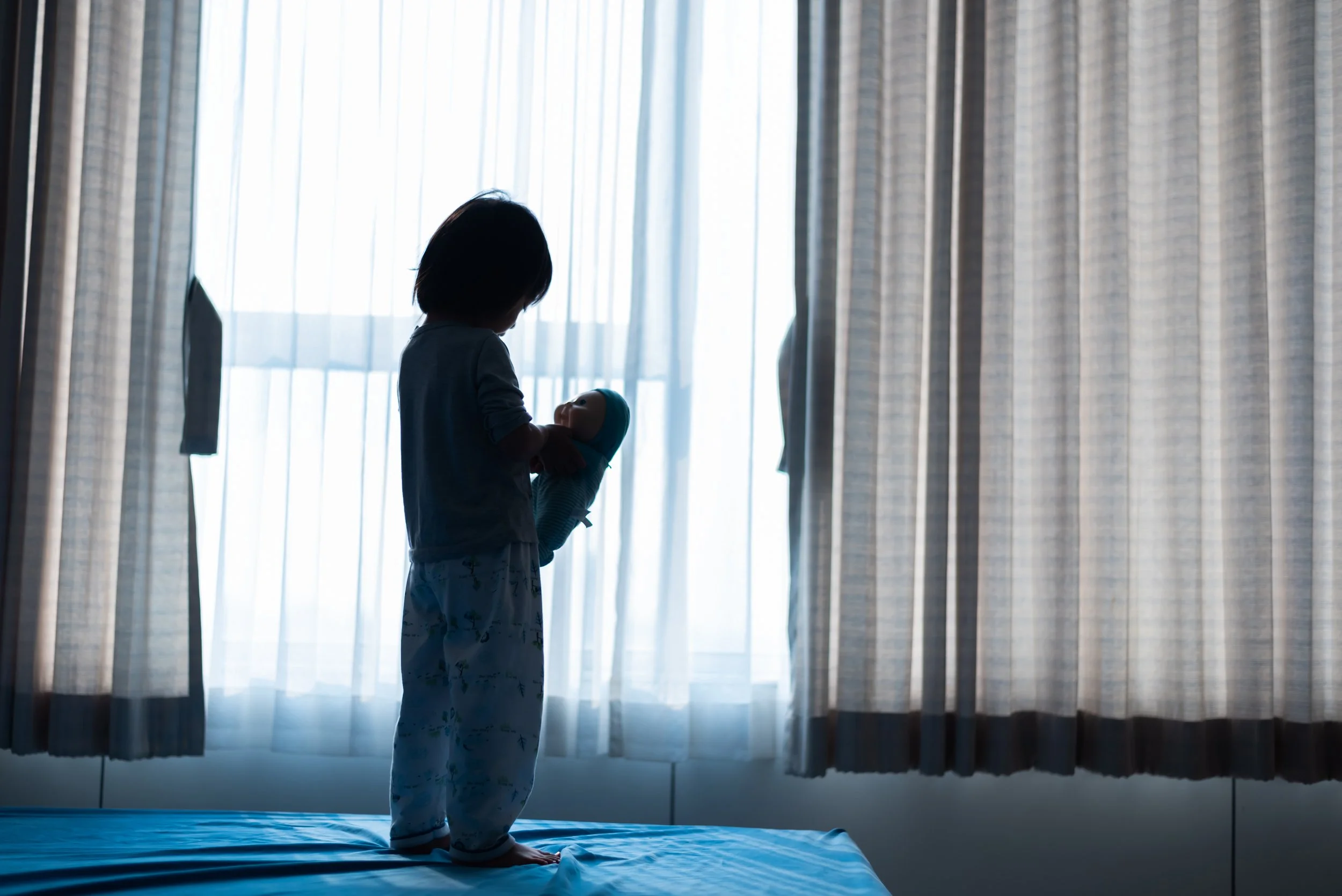 Creating a DARK Room For Sleep