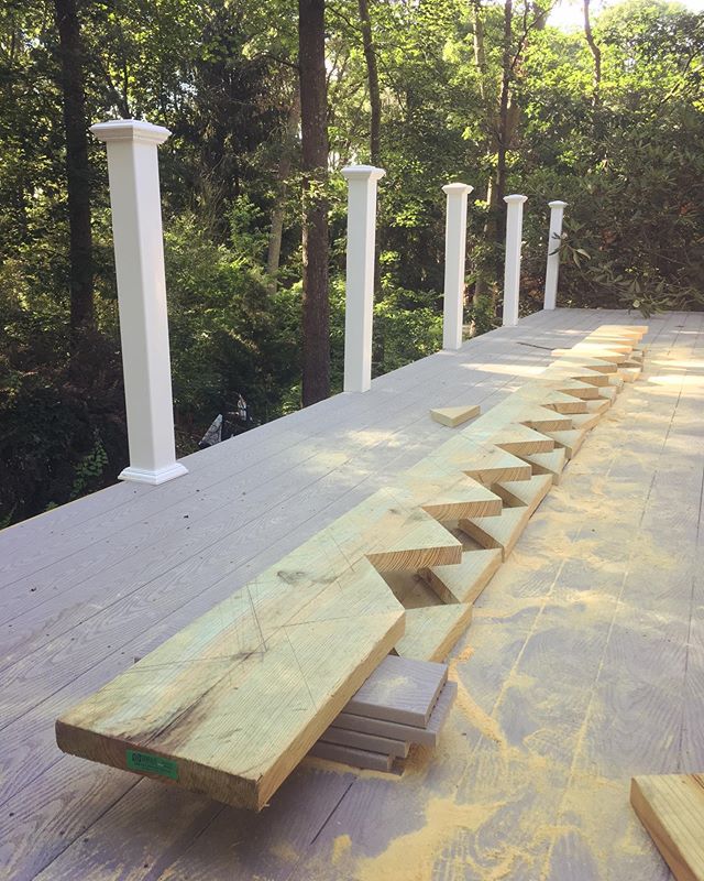 My 14 step plan... 2x12&rdquo; #stringers for the #deck #stairs. #Taught myself how to #measure and #cut &ldquo;the most #difficult #part &ldquo; of and deck build
.
.
.
.
#wood #lumber #carpentry #carpenter #construction #design #home #renovations #