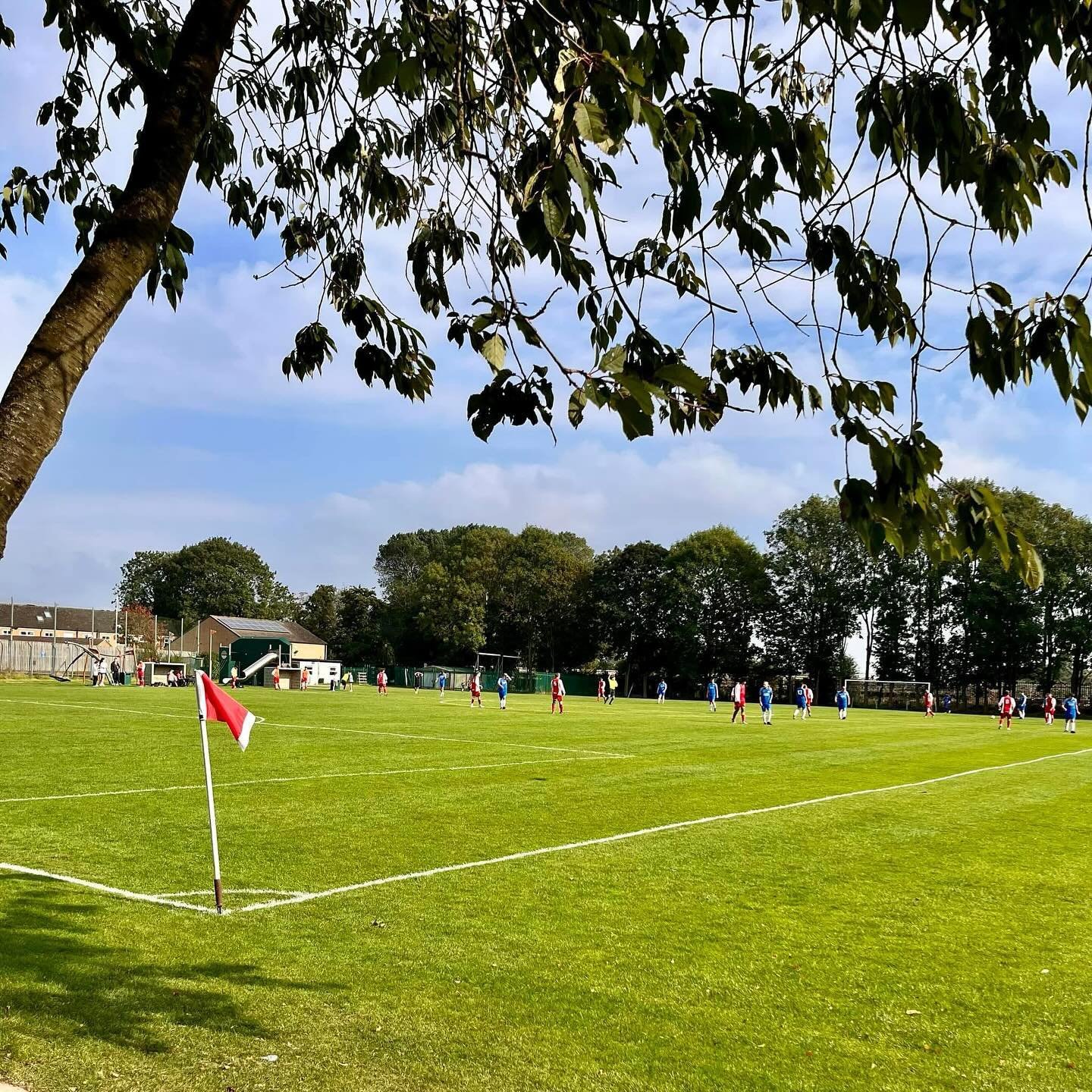 Read on for our #WeekendBreakdown of what&rsquo;s going on at The Rec.. 👇🏼

➡️ FRIDAY - OPEN FROM 16:00
🍻 16:00 - 18:00 Happy Hour - all pints &pound;3.50! 
🏎️ 17:30 Qatar Grand Prix Sprint Shootout
⚽️ 19:45 Harrogate Town V Gainsborough Trinity 